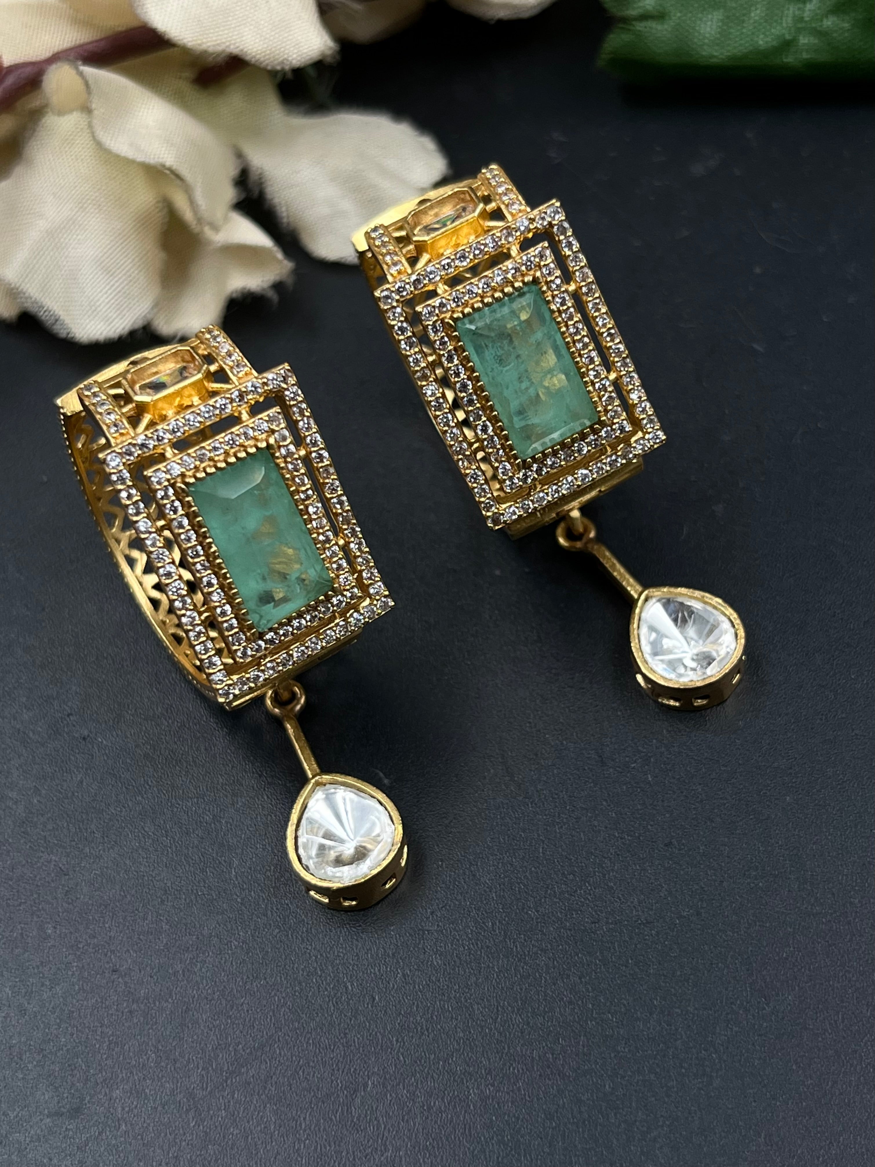HINO PENDANT