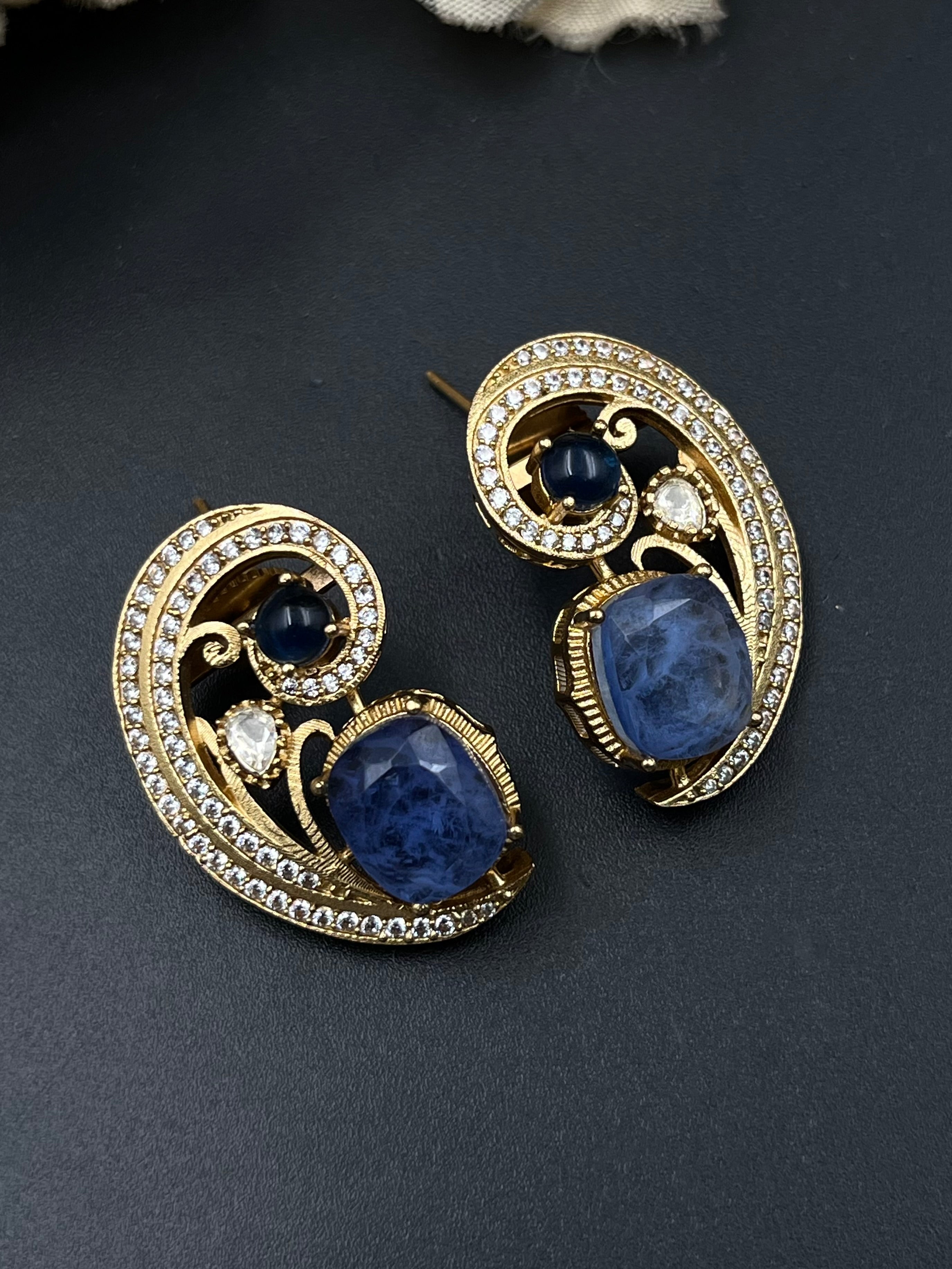 HINO EARRING