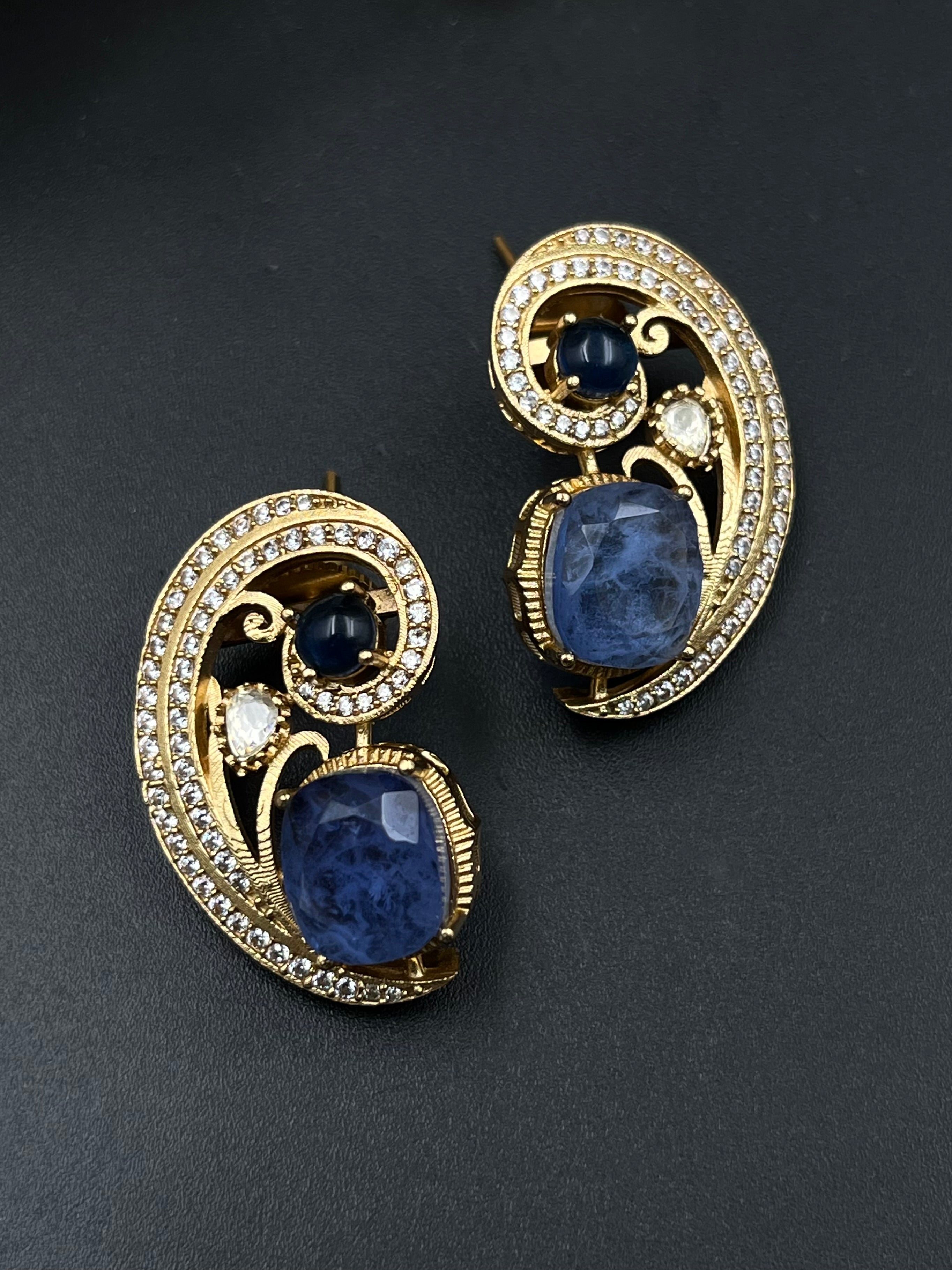 HINO EARRING