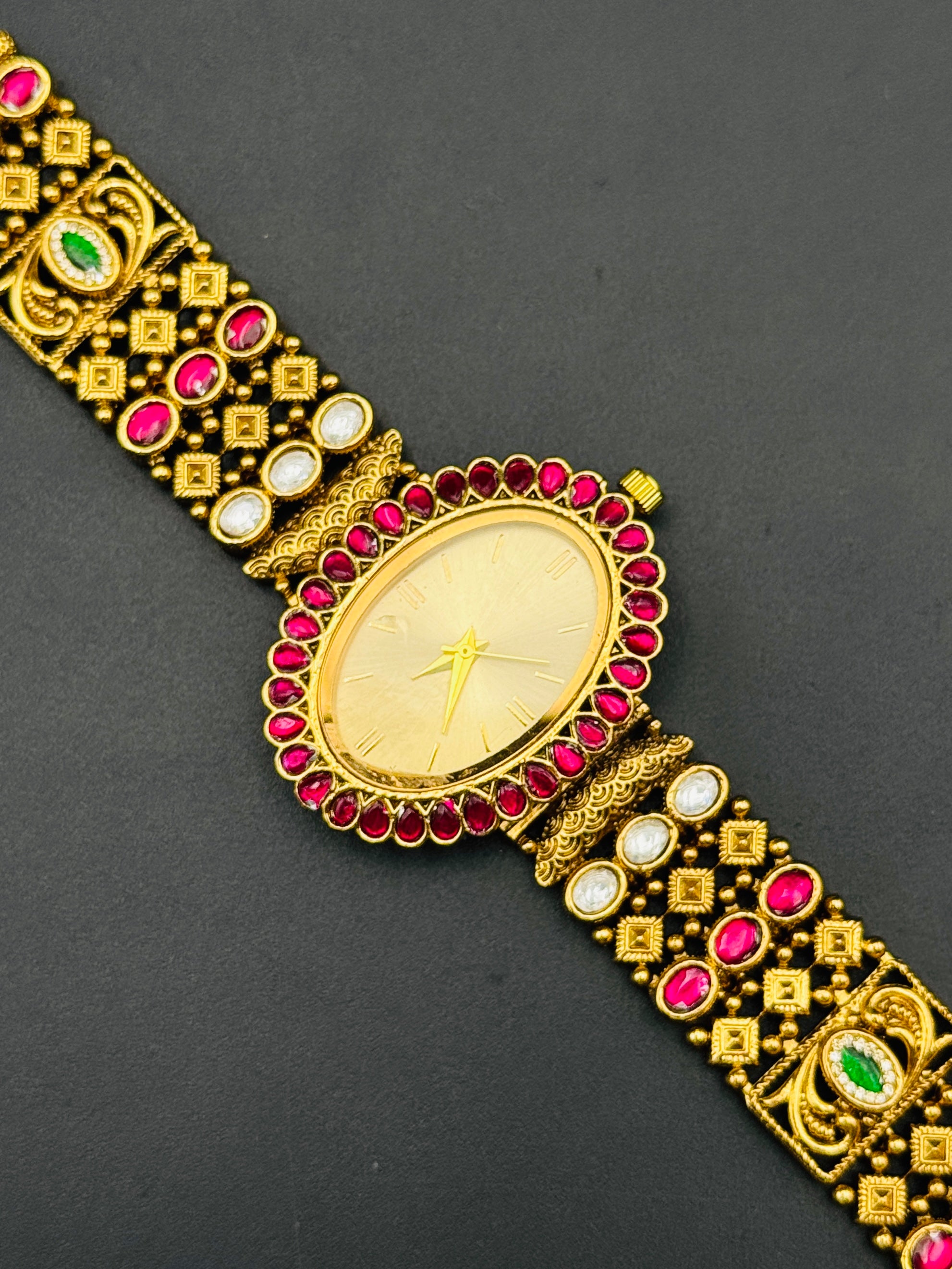 OVAL WATCH