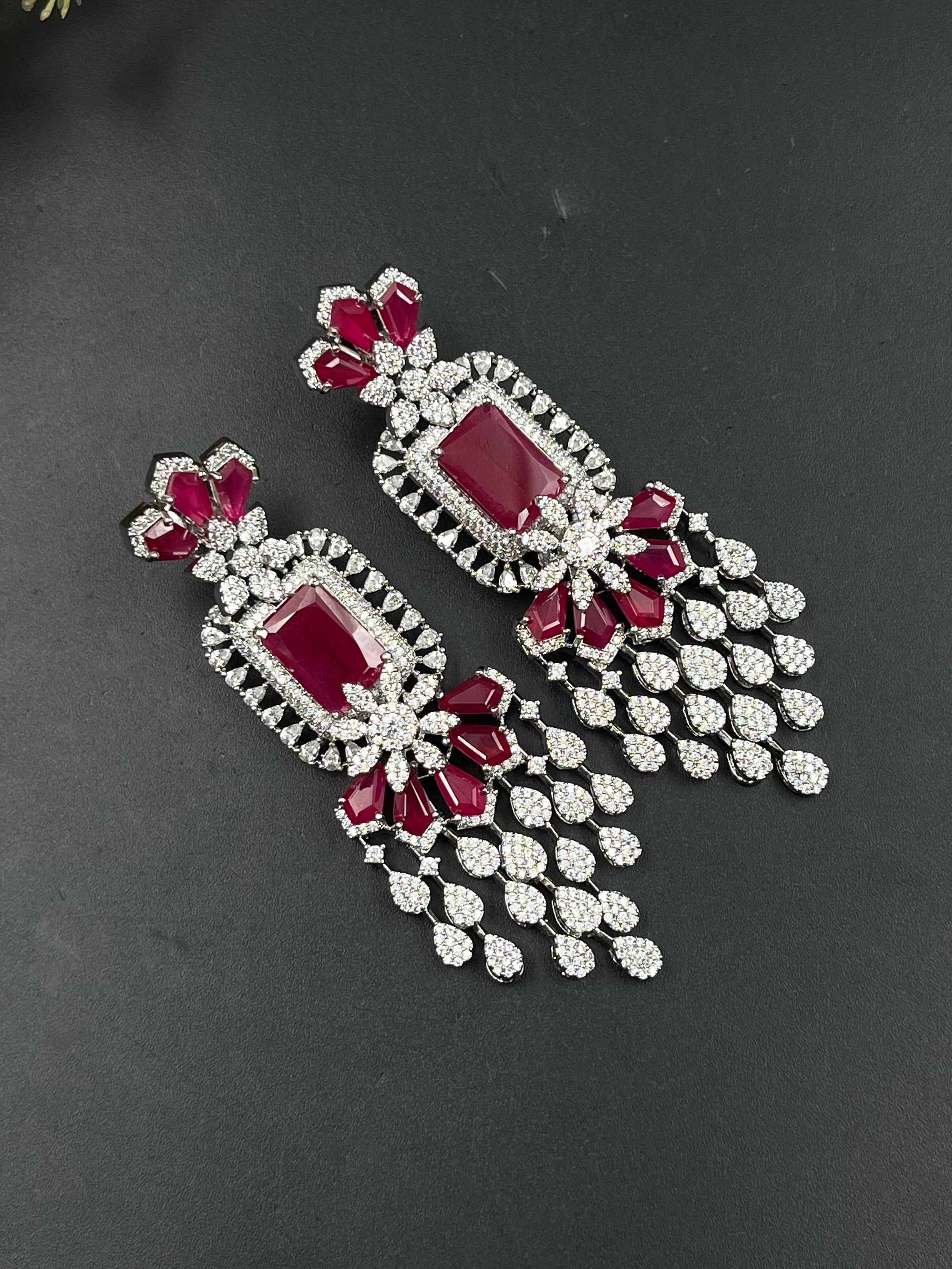 NIMO EARRING