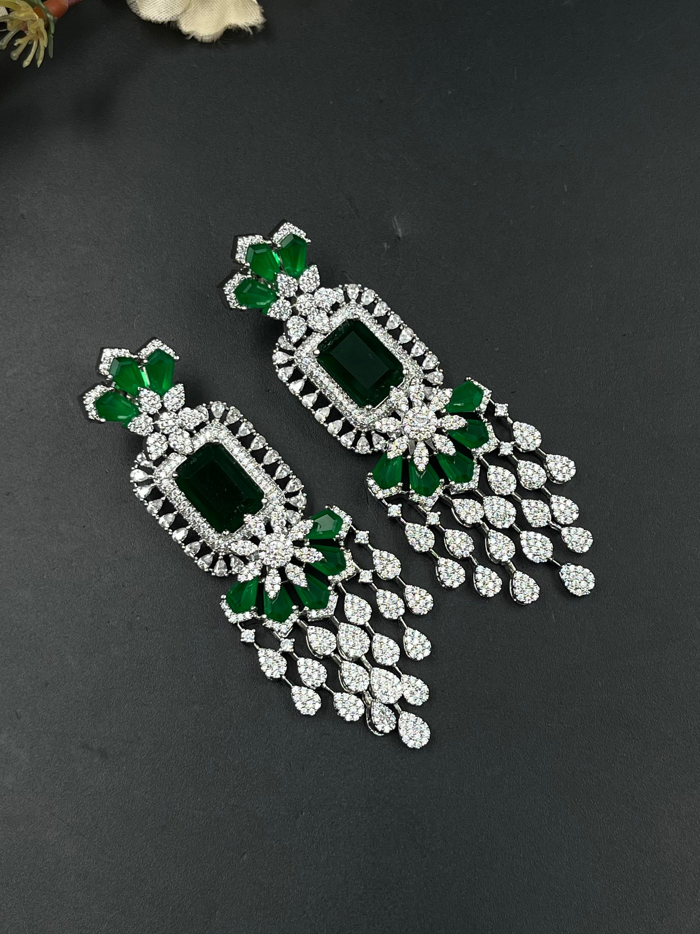 NIMO EARRING