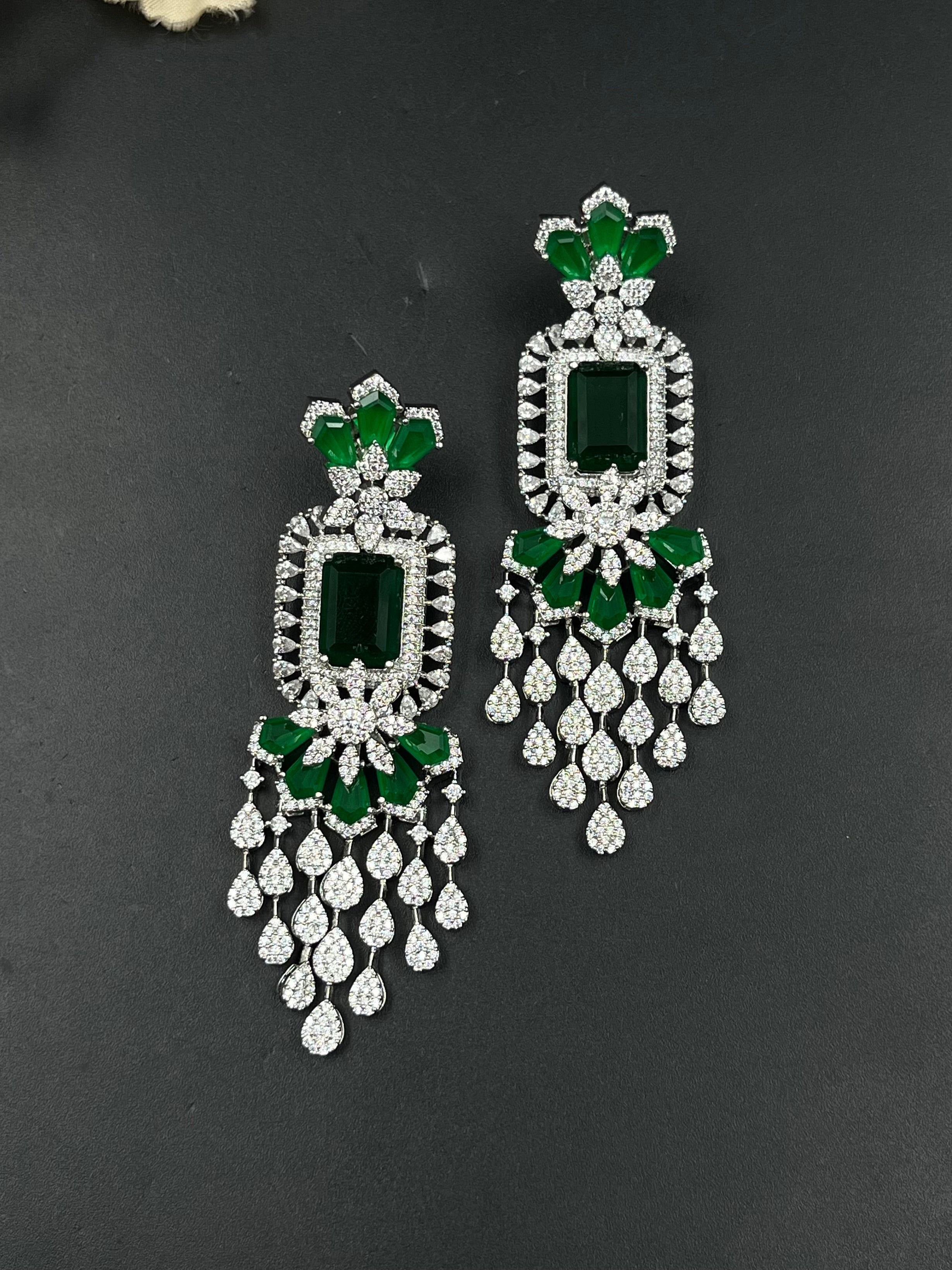 NIMO EARRING