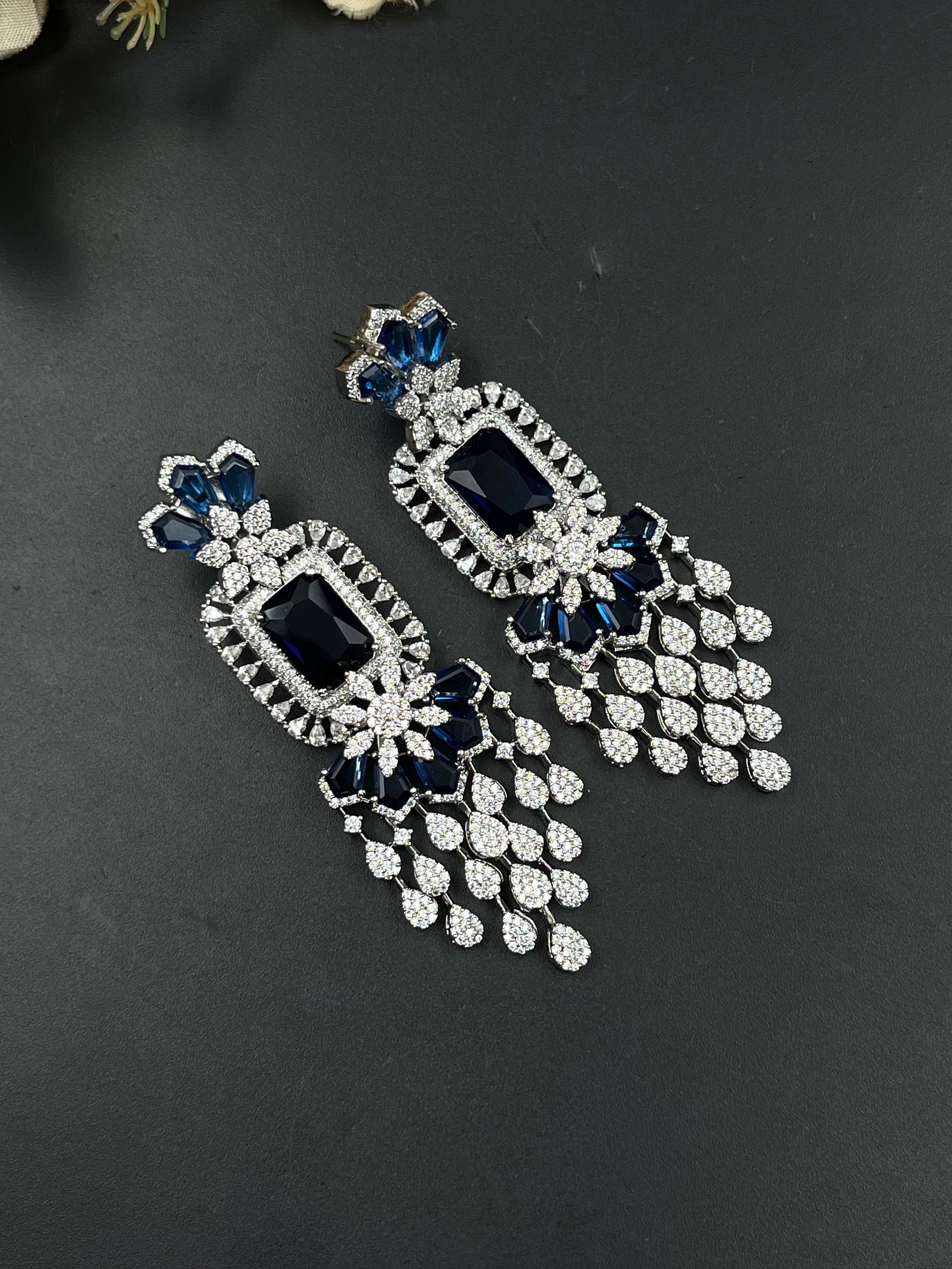 NIMO EARRING