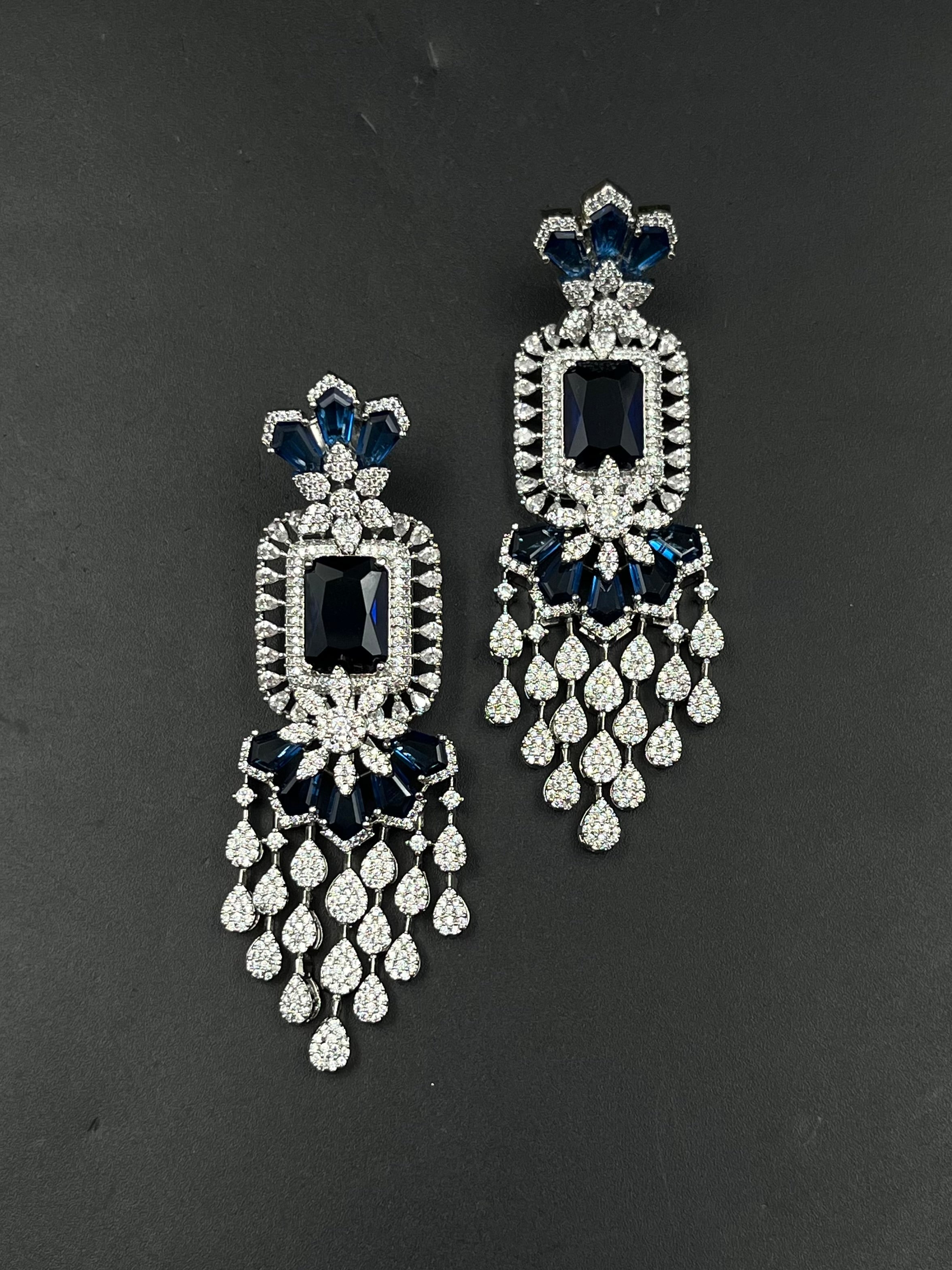 NIMO EARRING