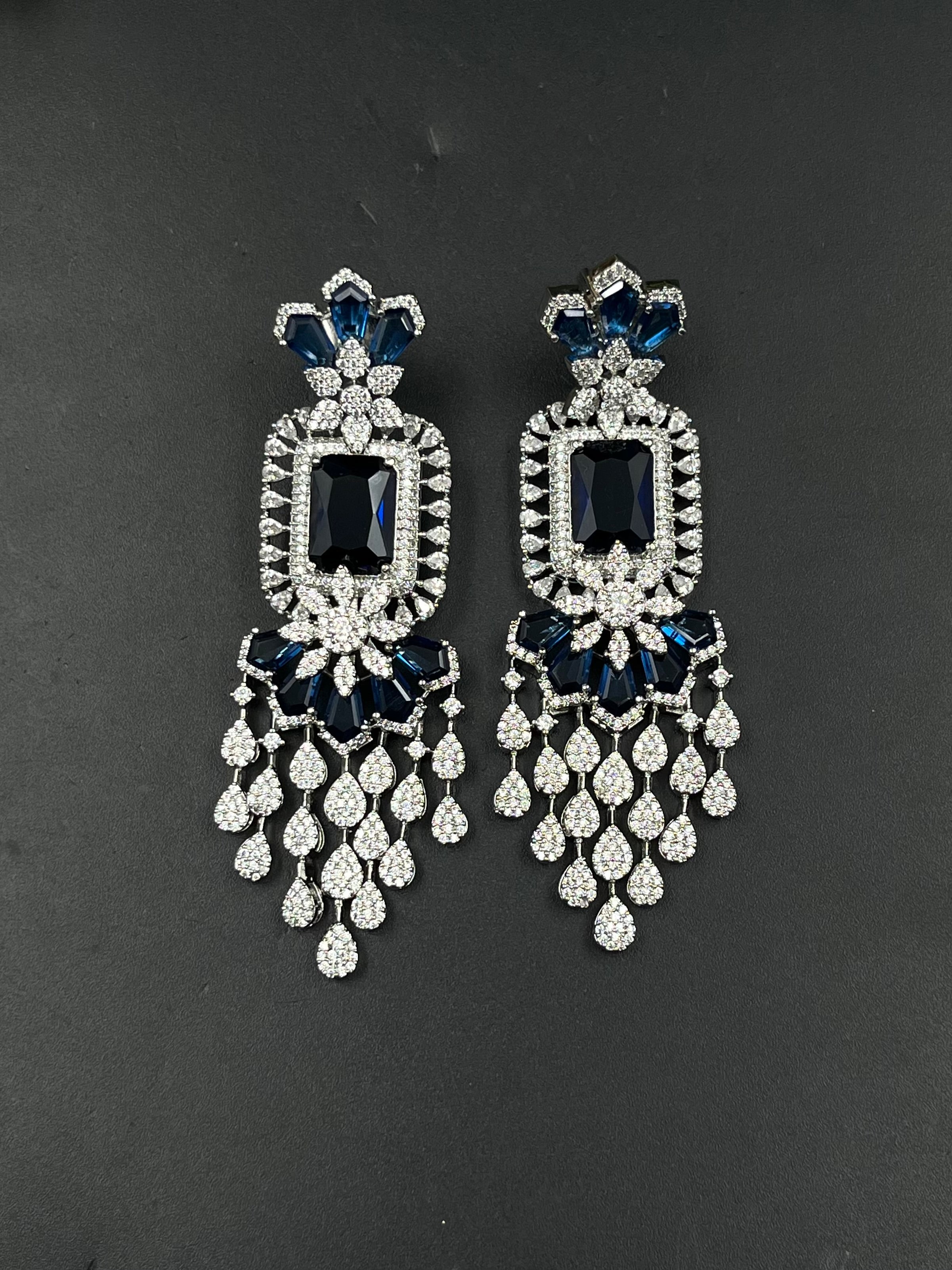 NIMO EARRING