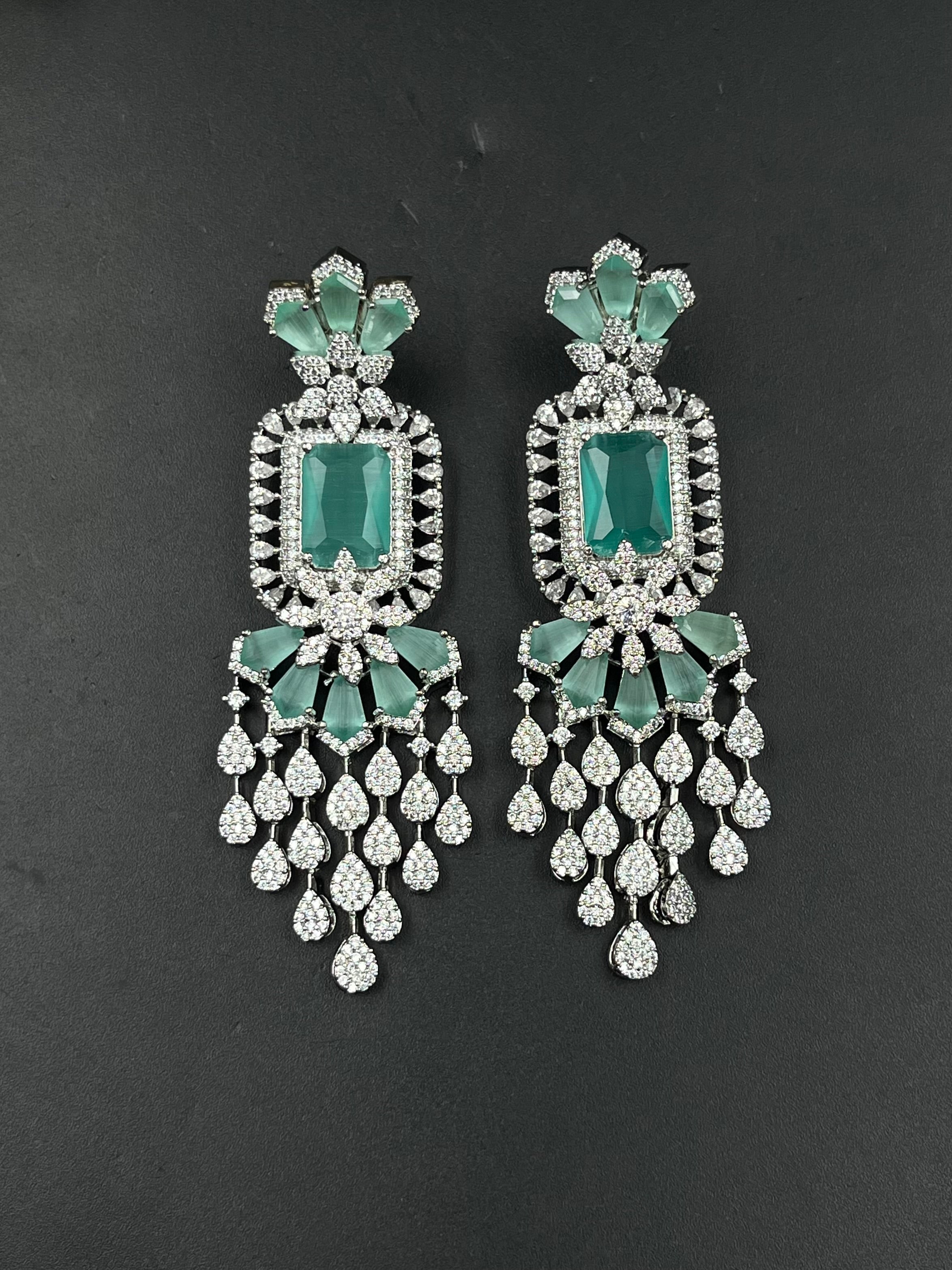 NIMO EARRING