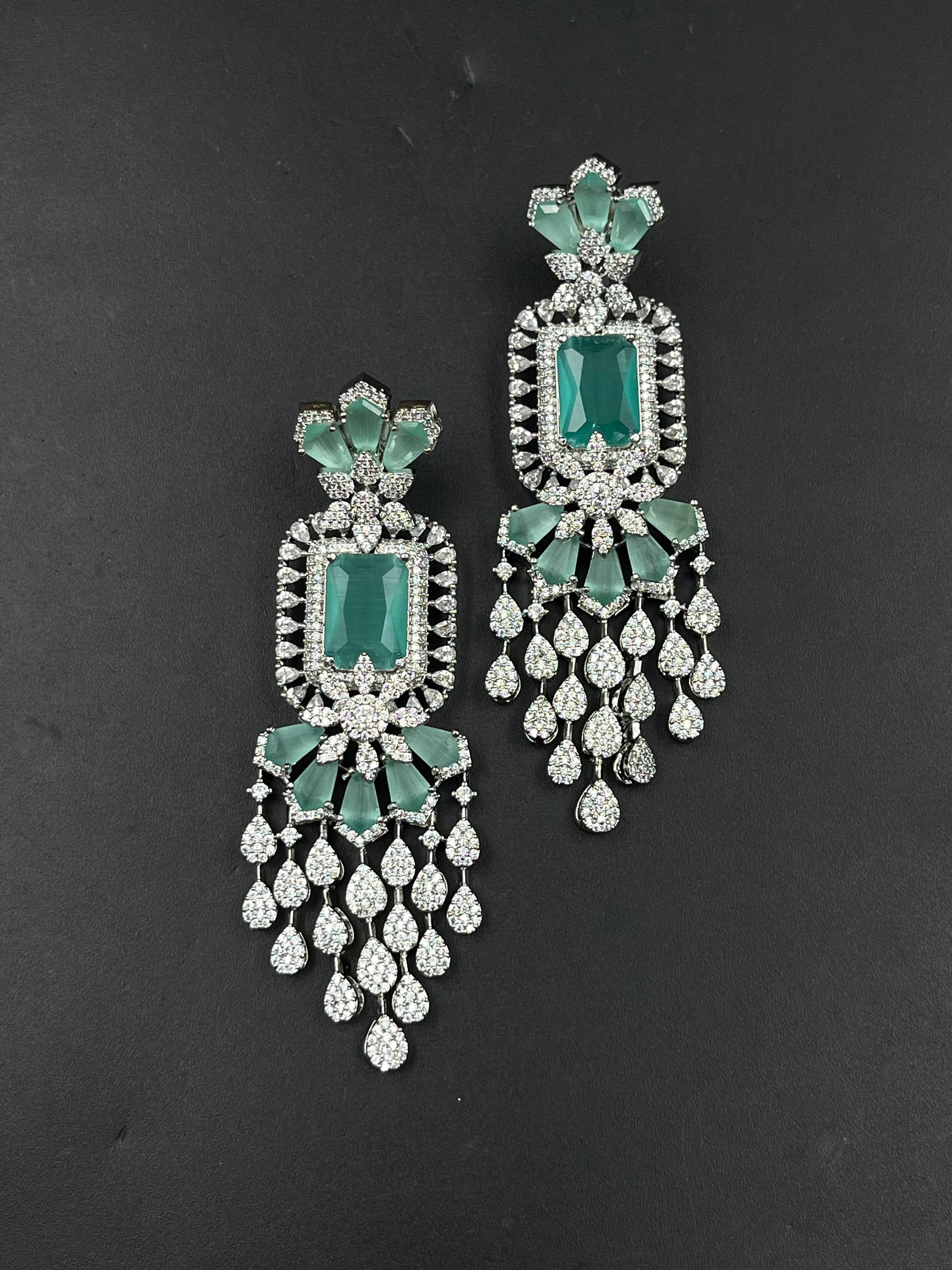 NIMO EARRING