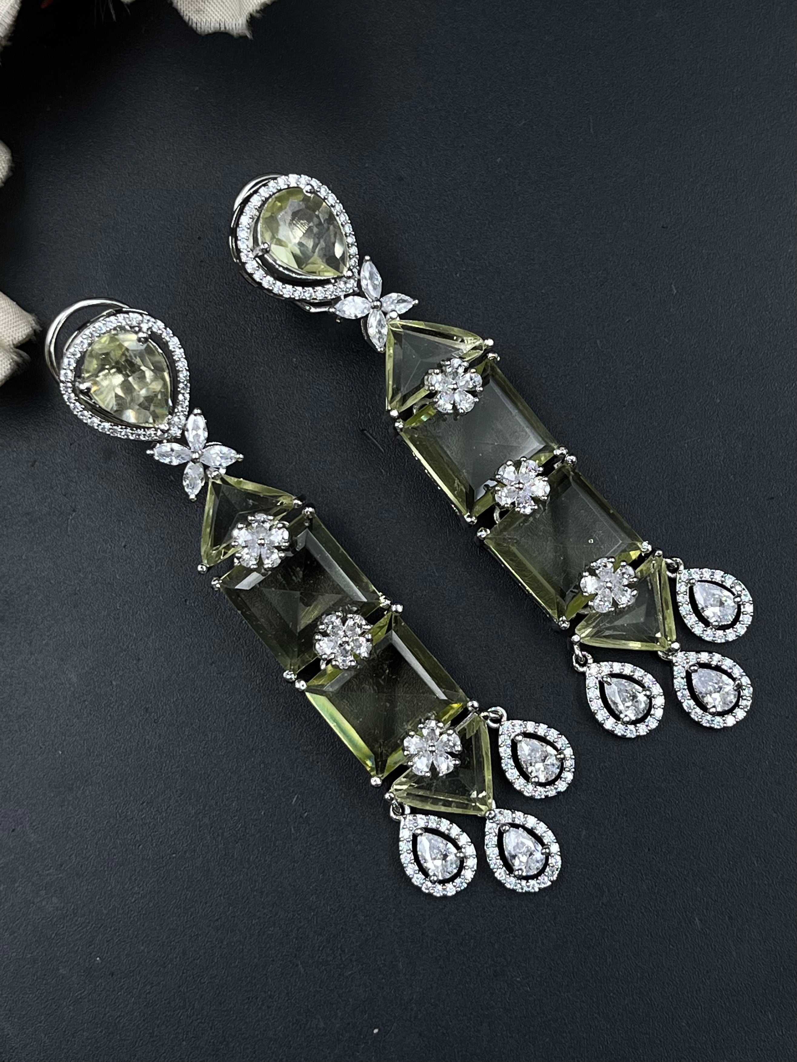 GINO EARRING
