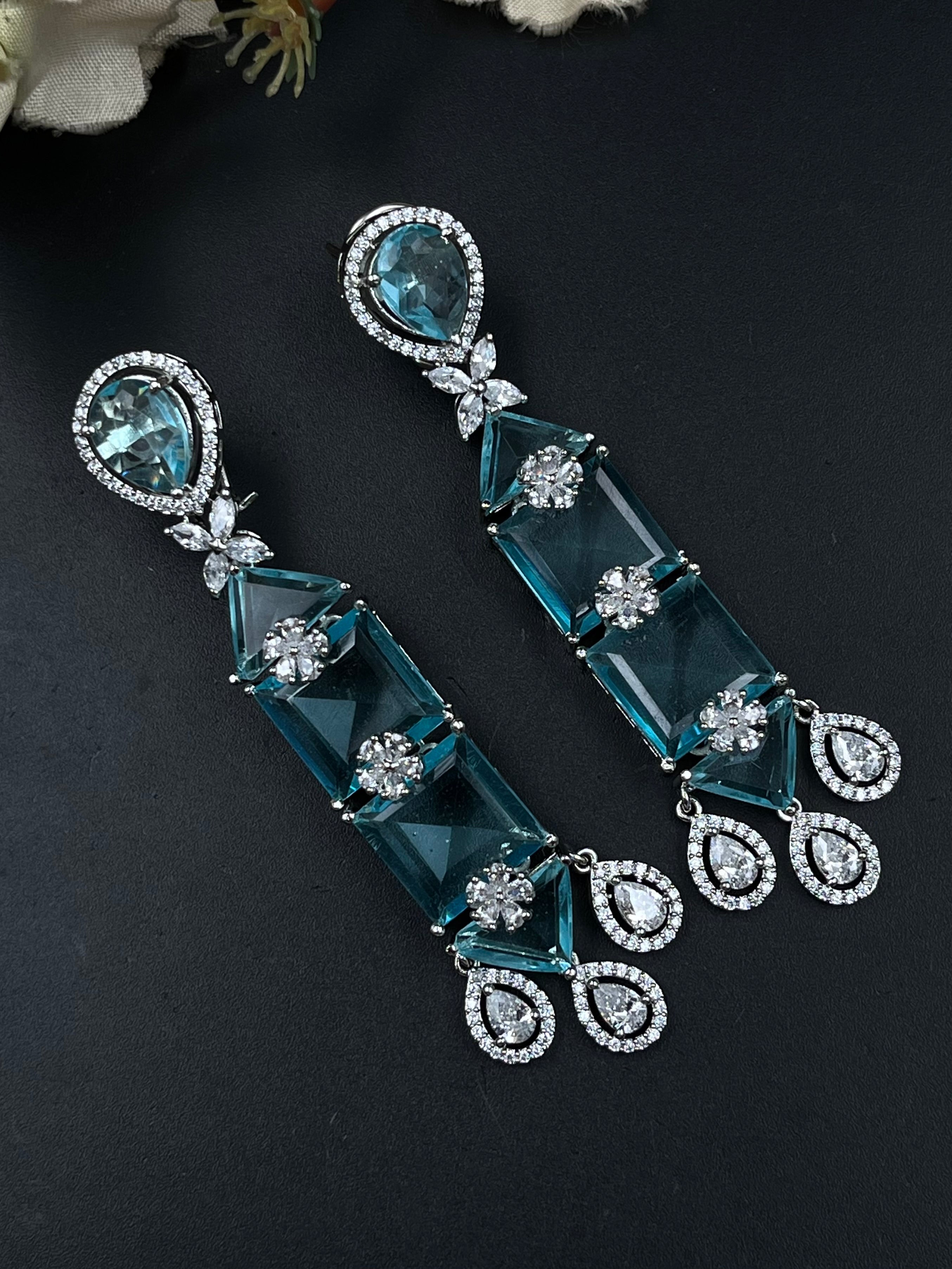 GINO EARRING