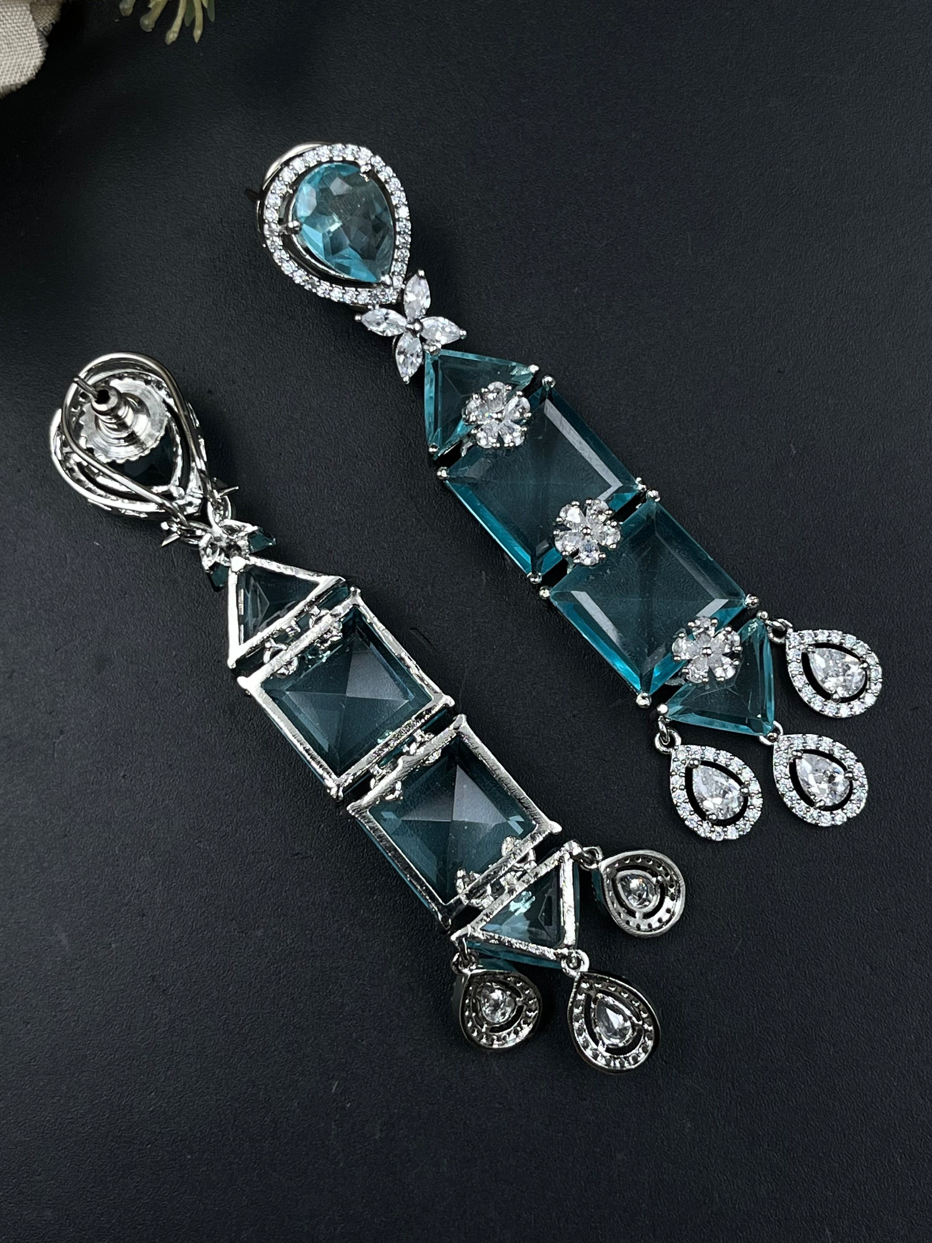 GINO EARRING