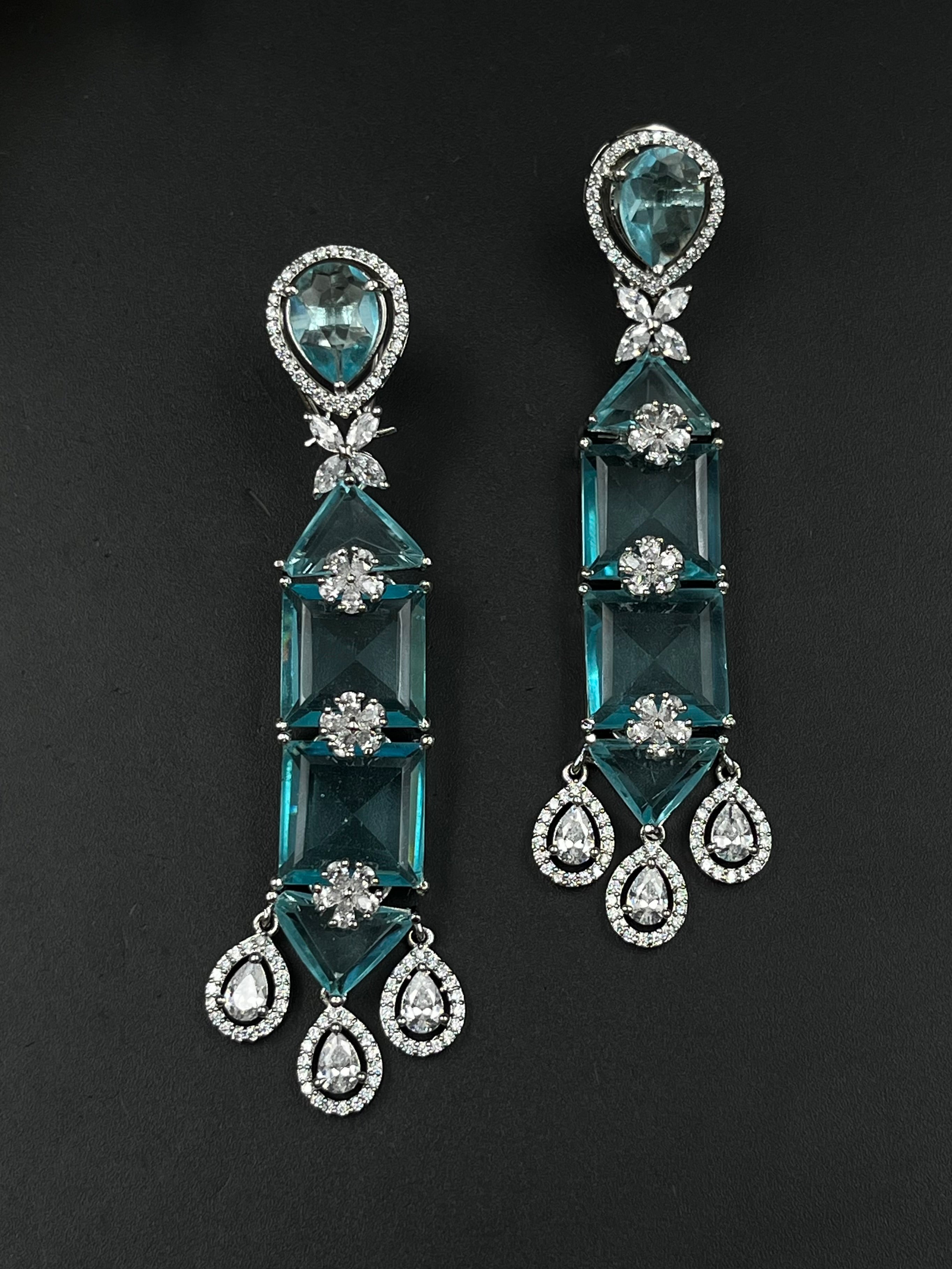 GINO EARRING