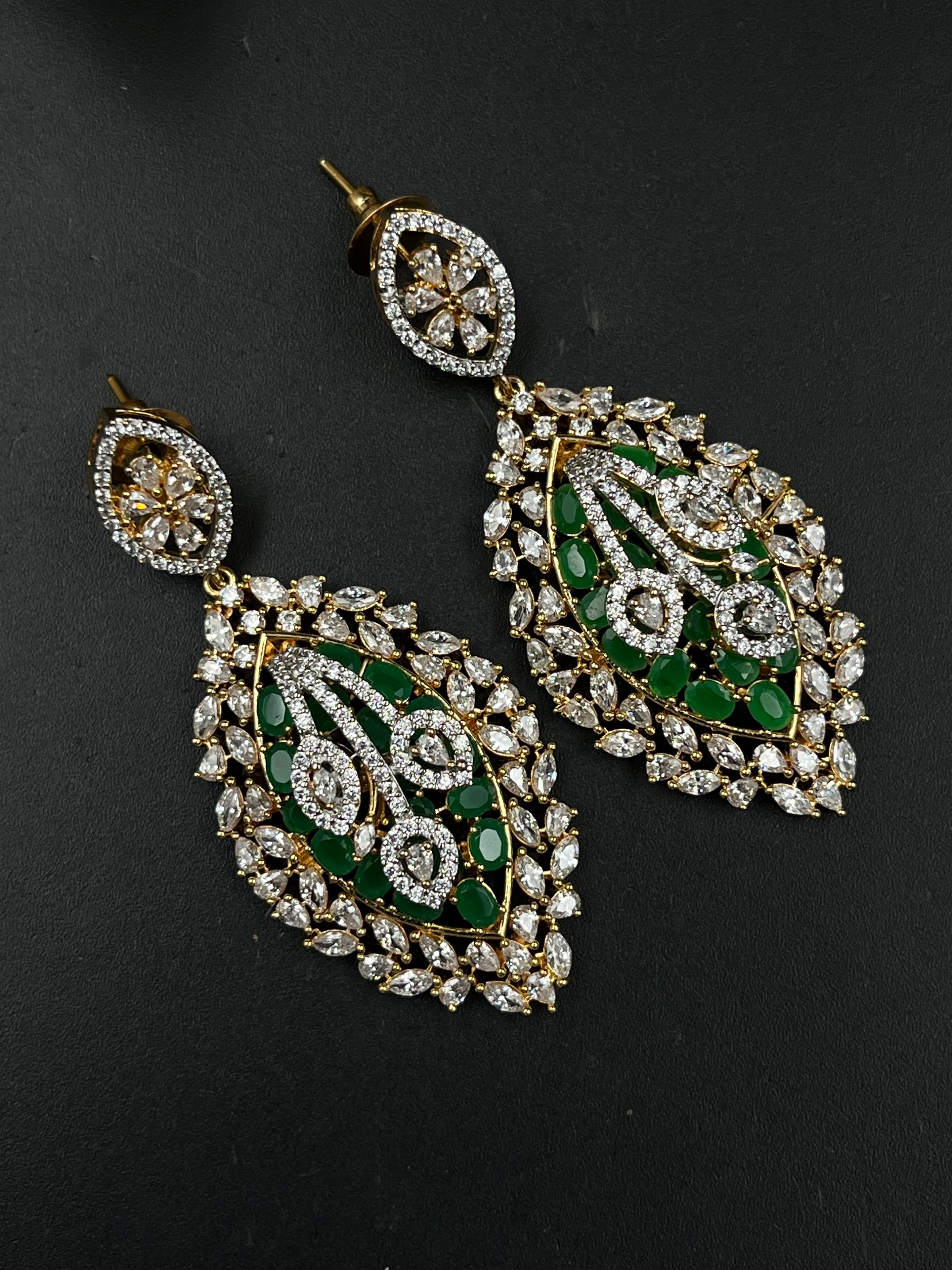 KIYO EARRING