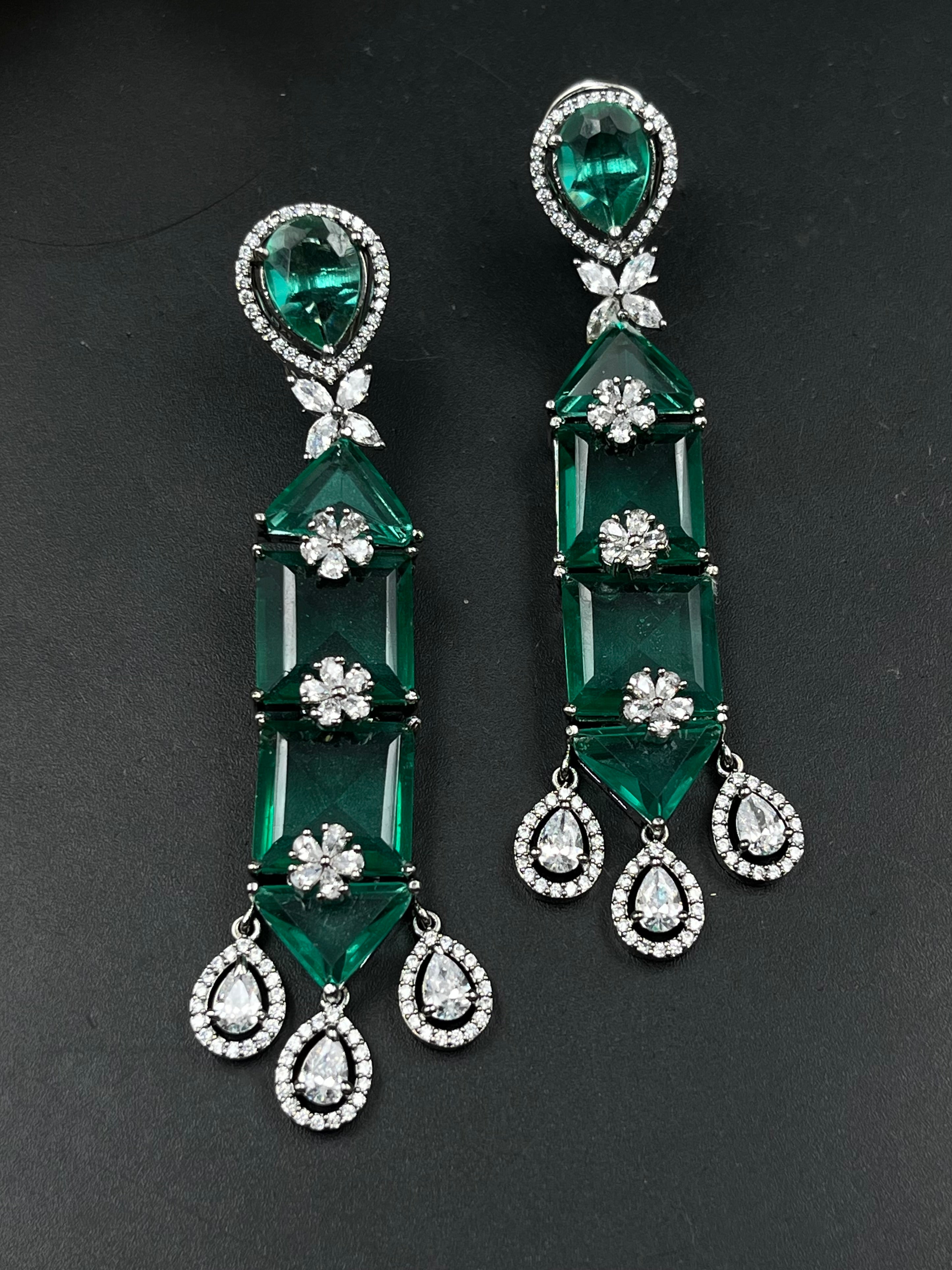 GINO EARRING