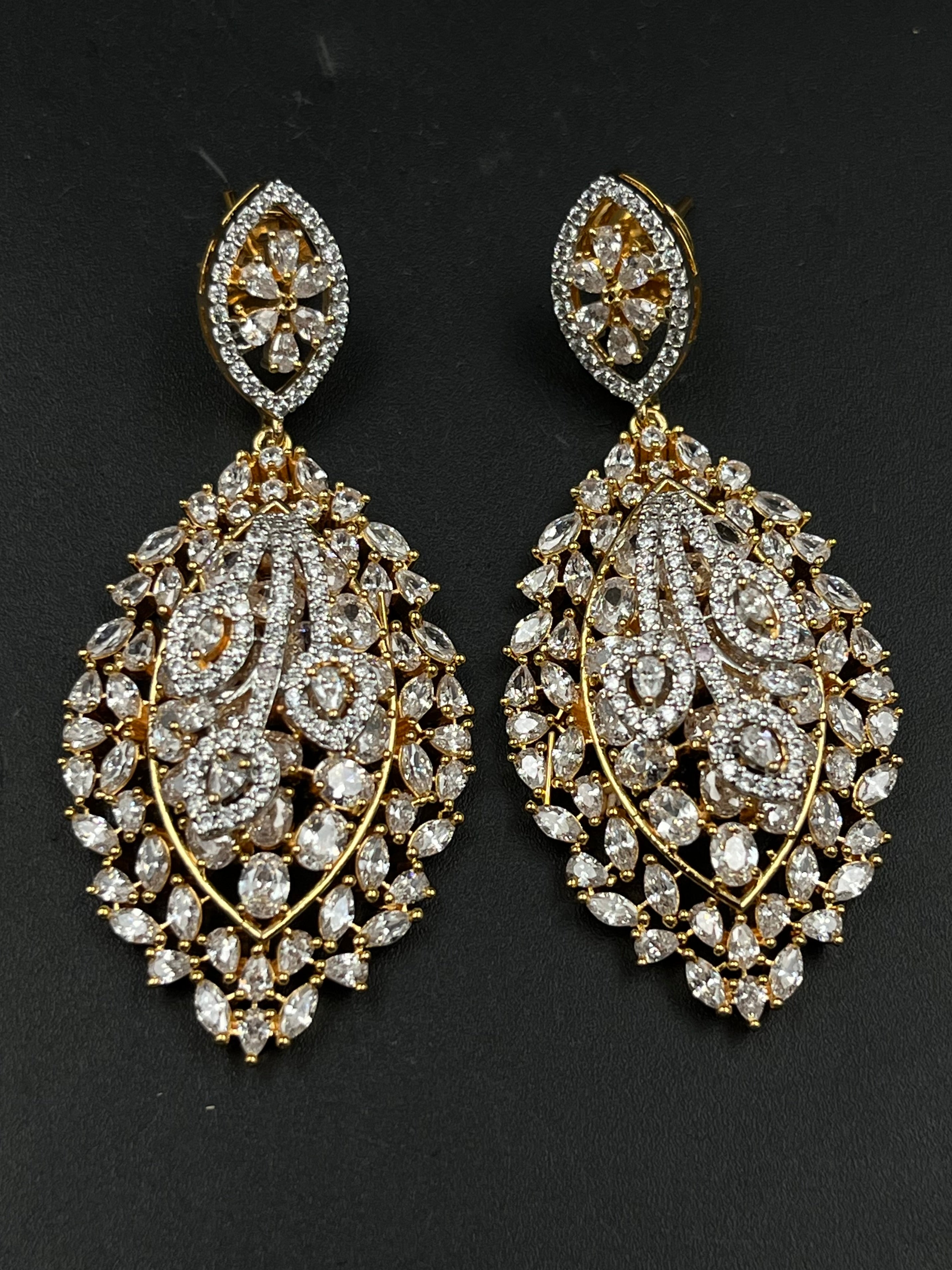 KIYO EARRING