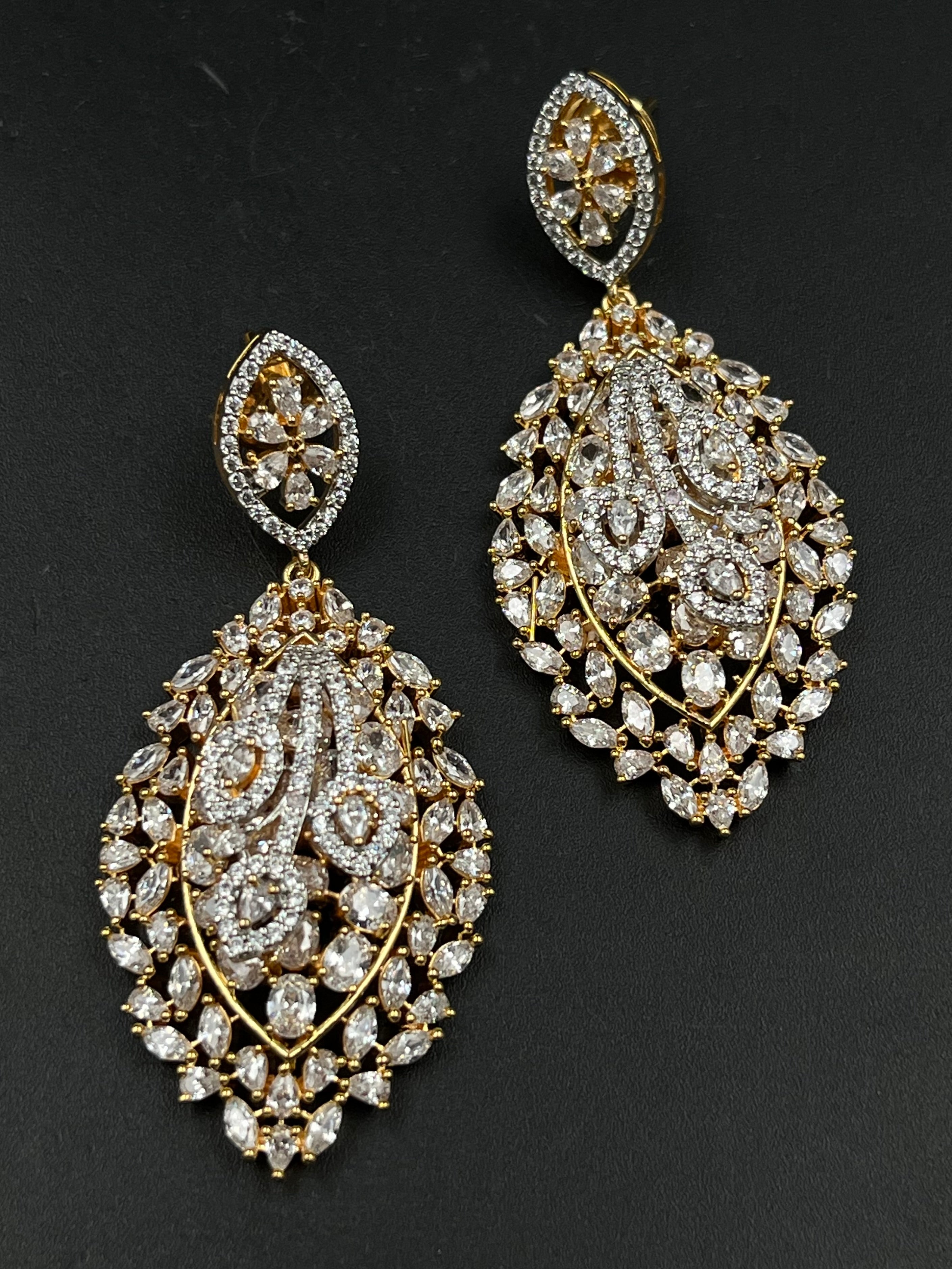 KIYO EARRING