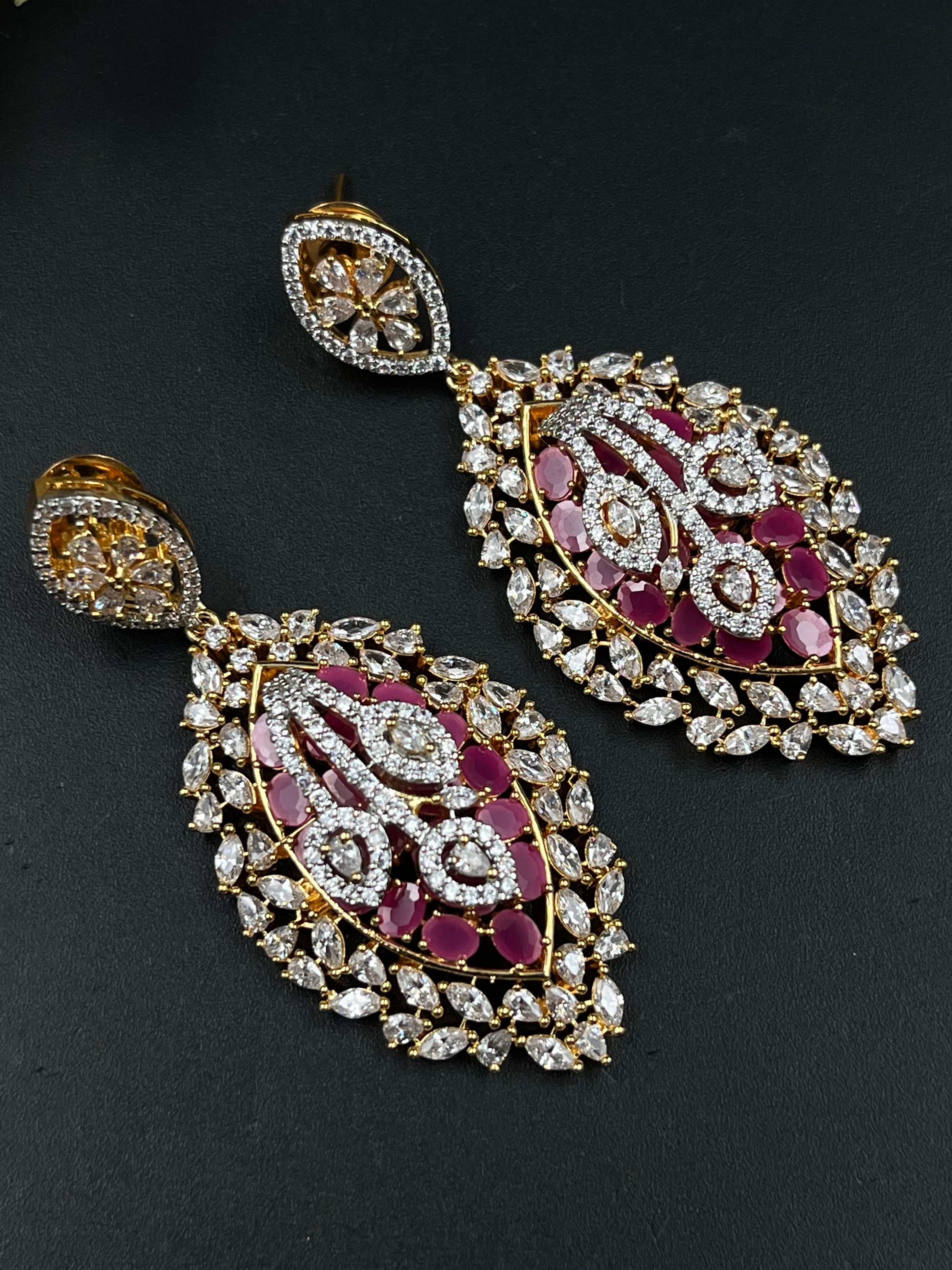KIYO EARRING