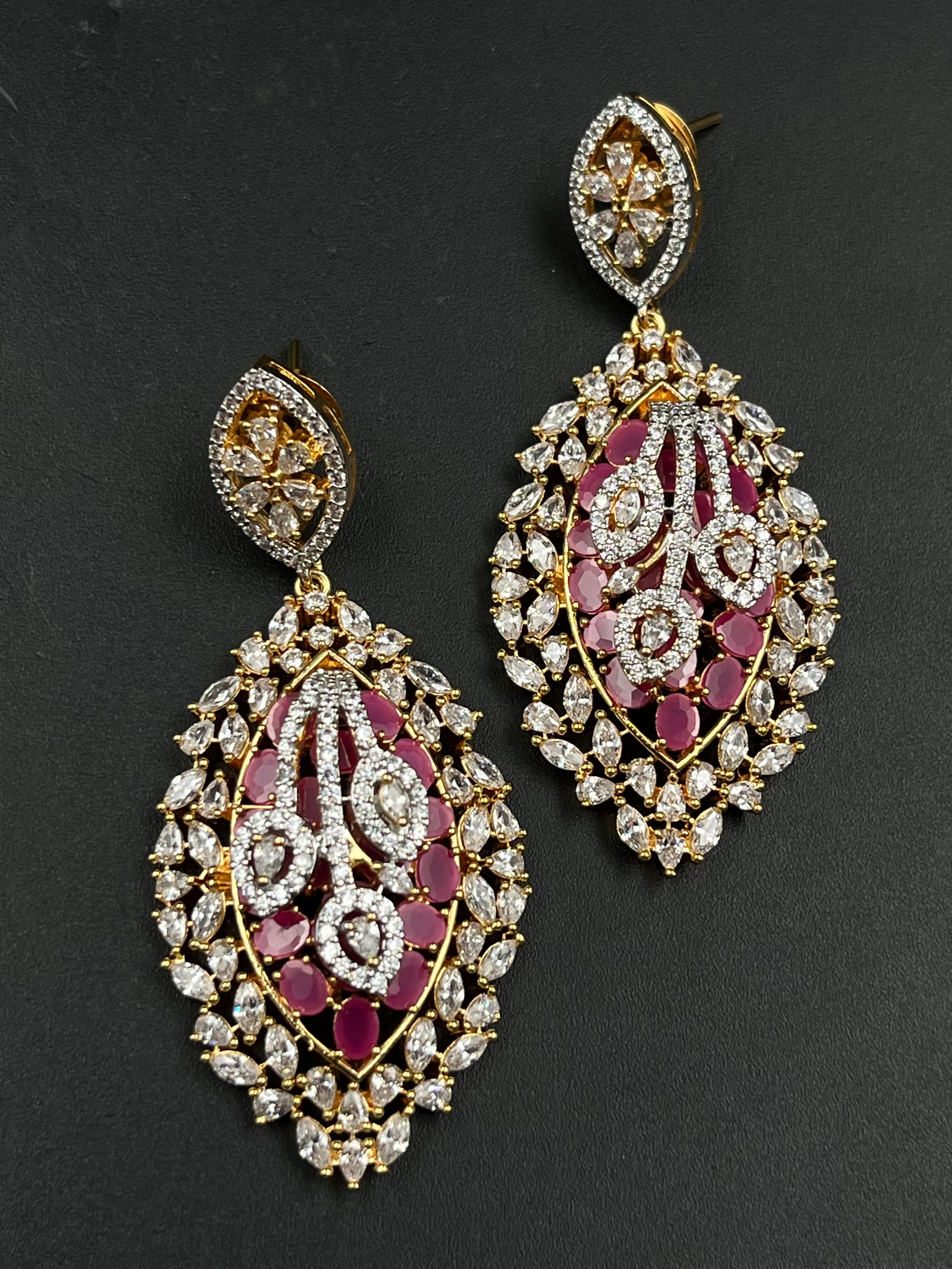 KIYO EARRING
