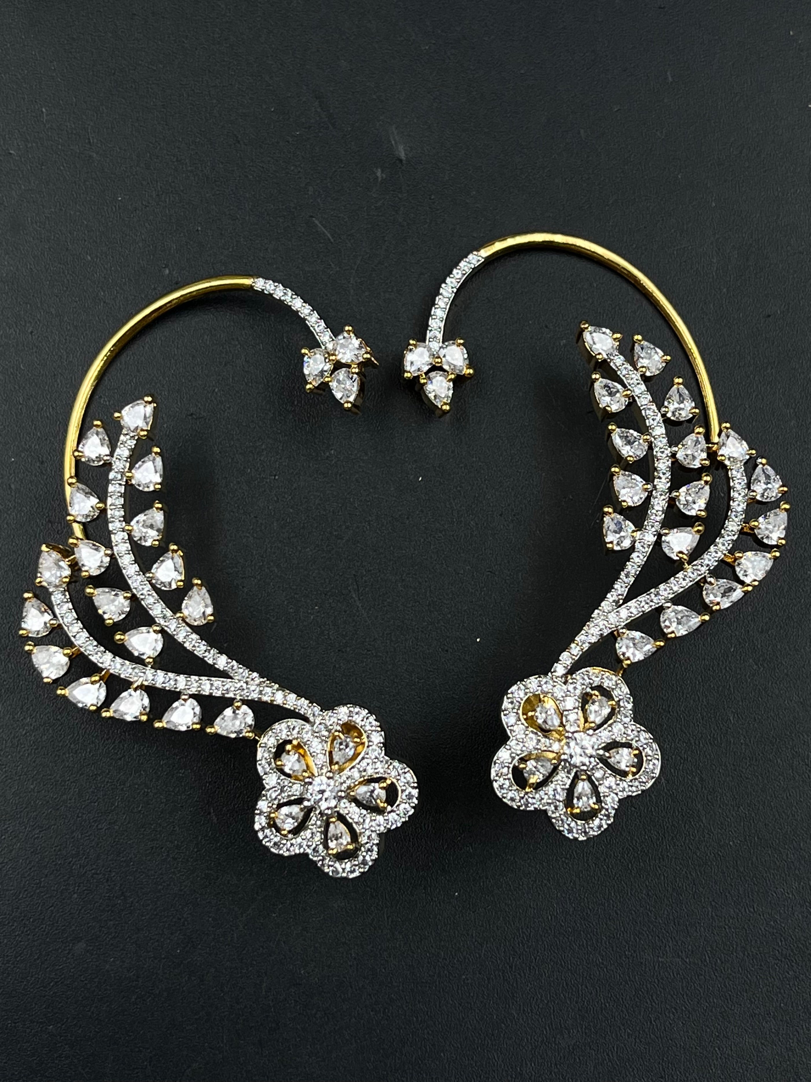 MAYA EARRING