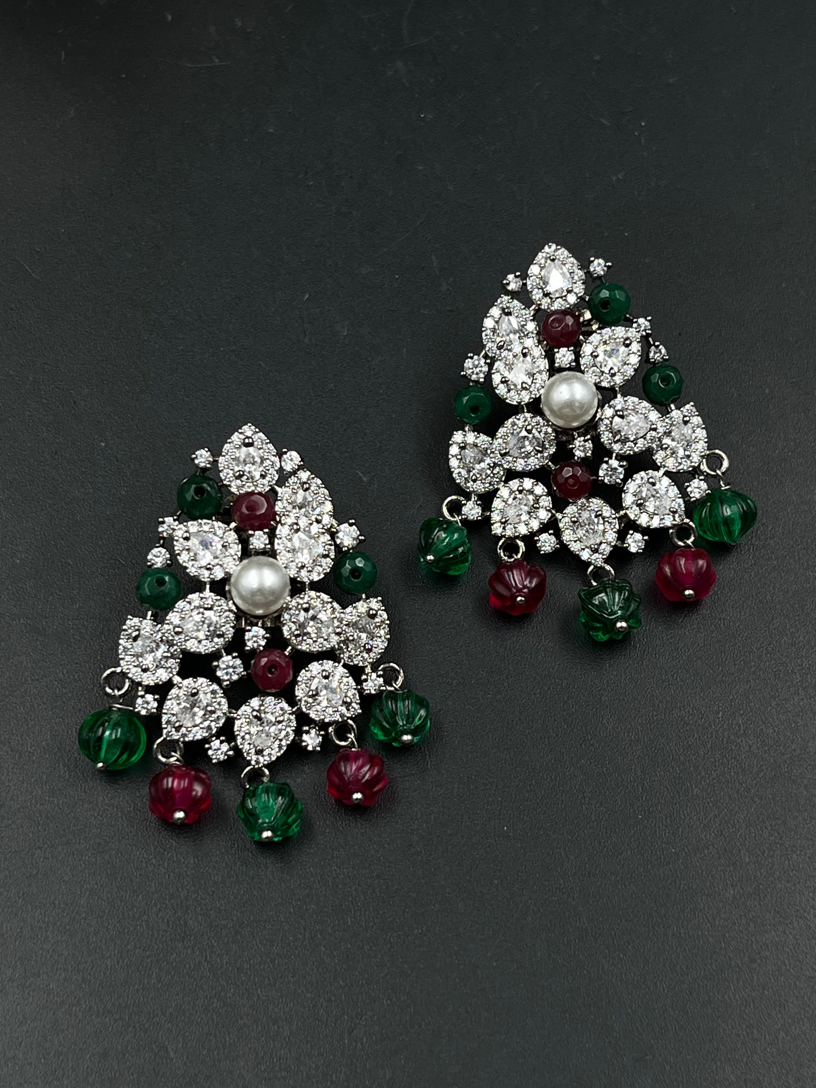 AAMIRA EARRING