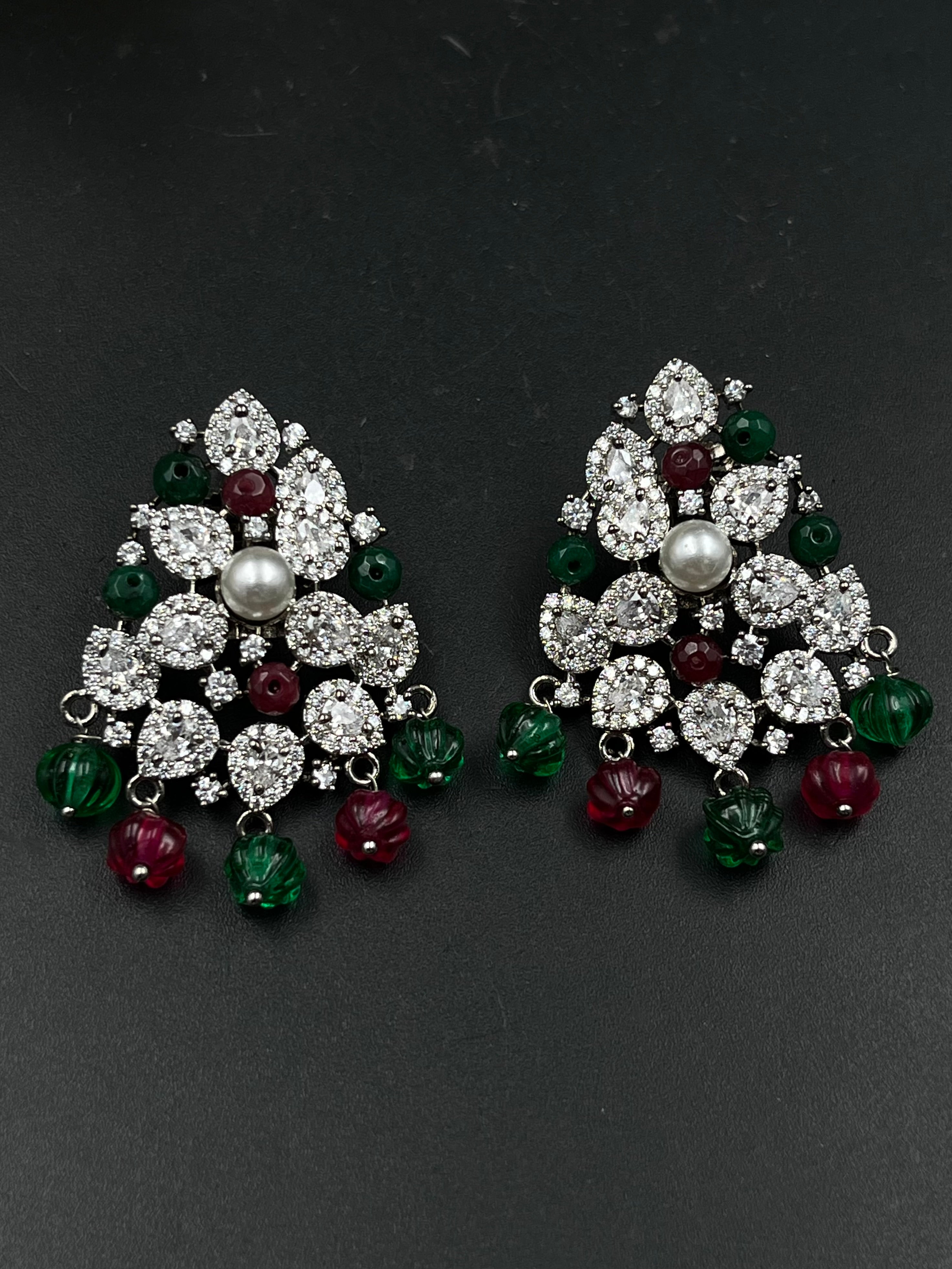 AAMIRA EARRING