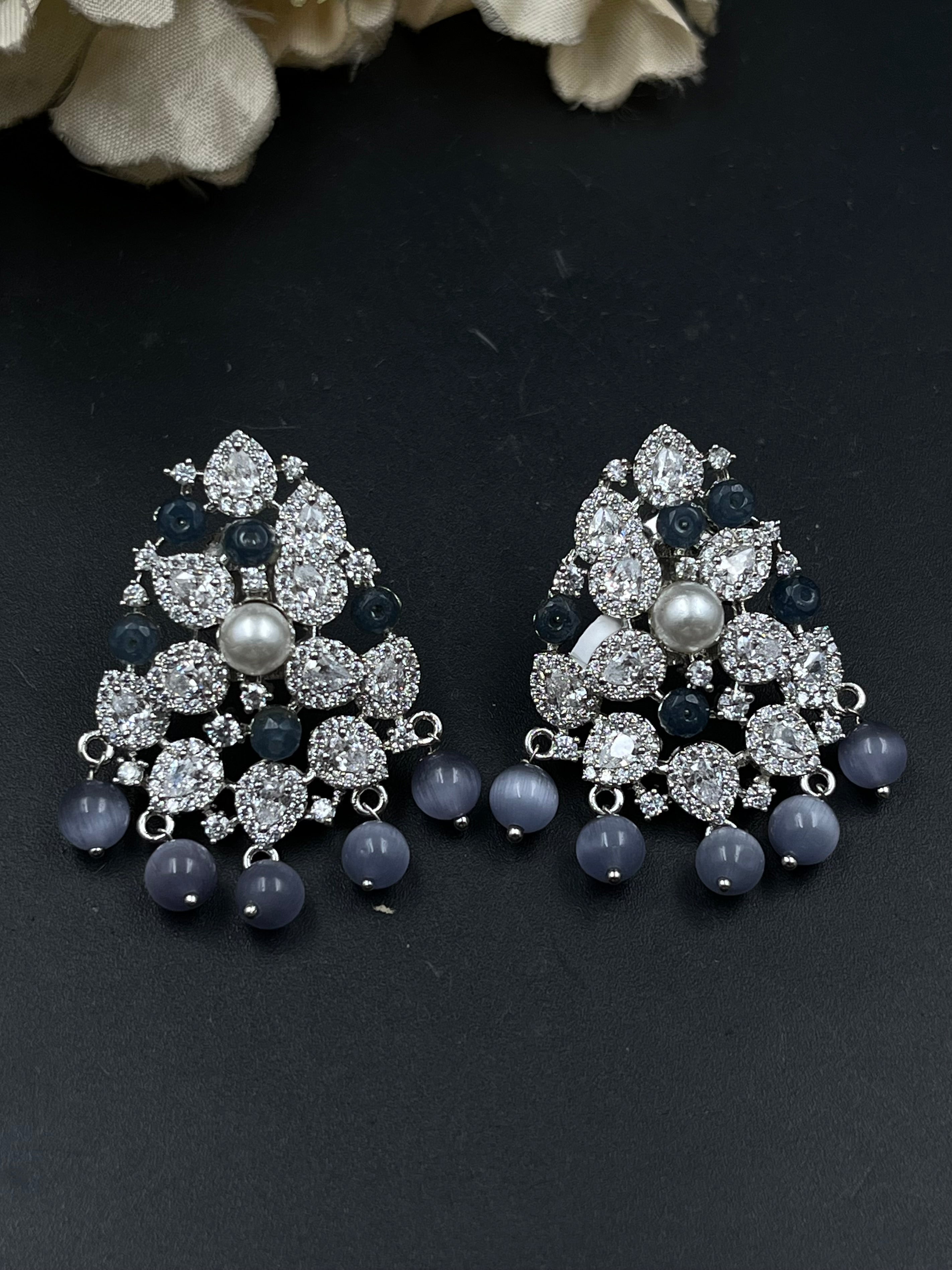 AAMIRA EARRING