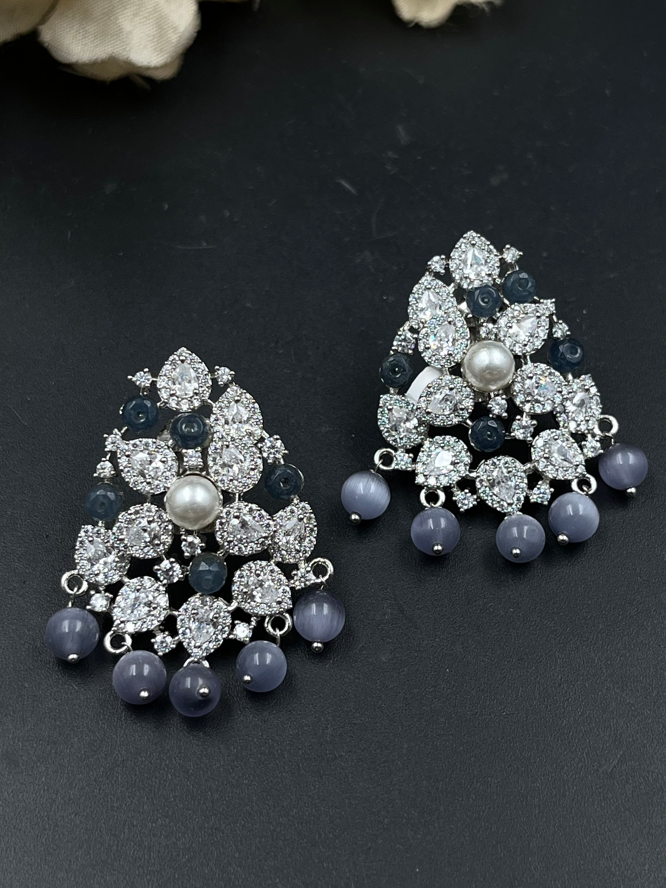 AAMIRA EARRING