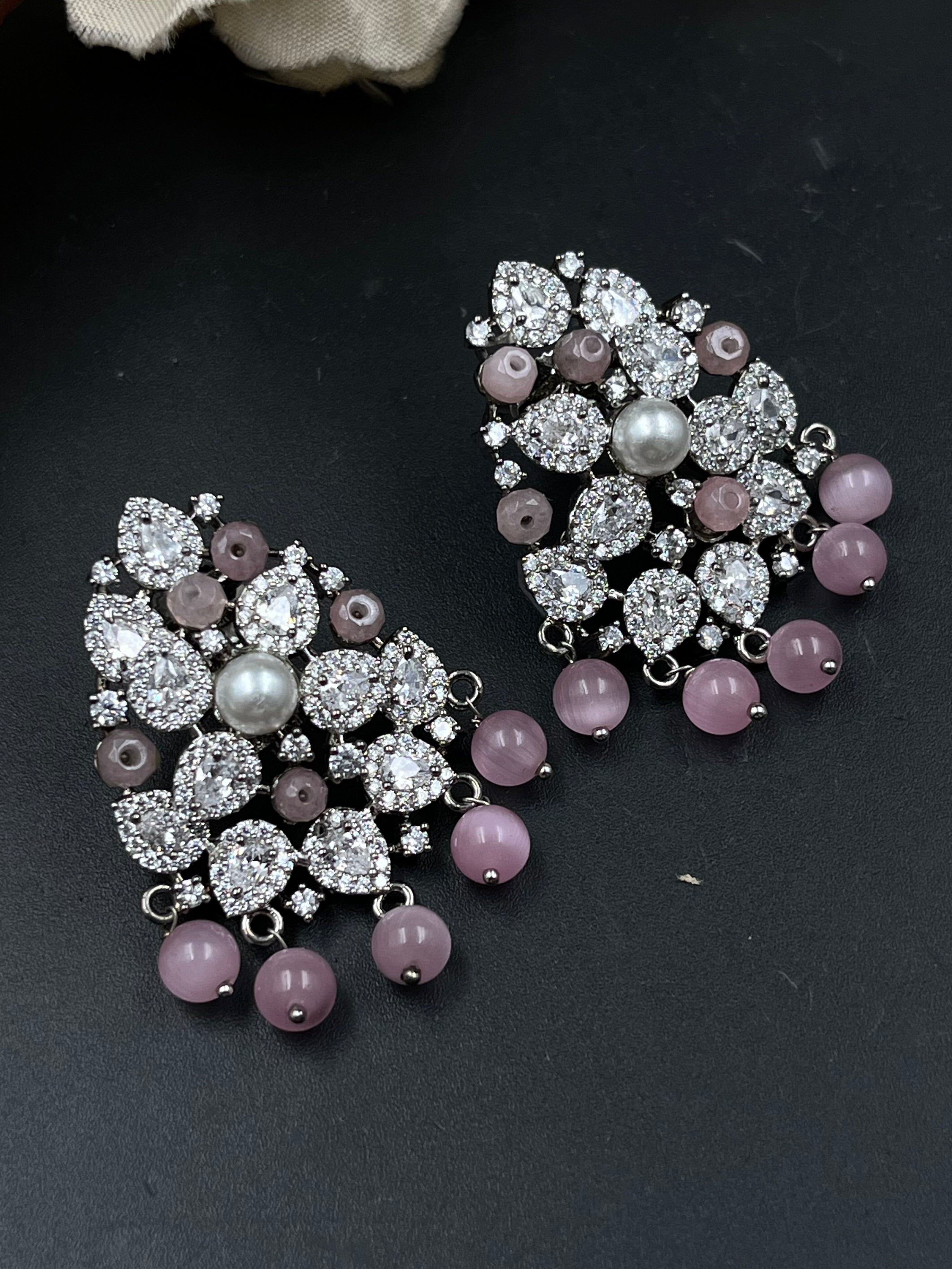 AAMIRA EARRING