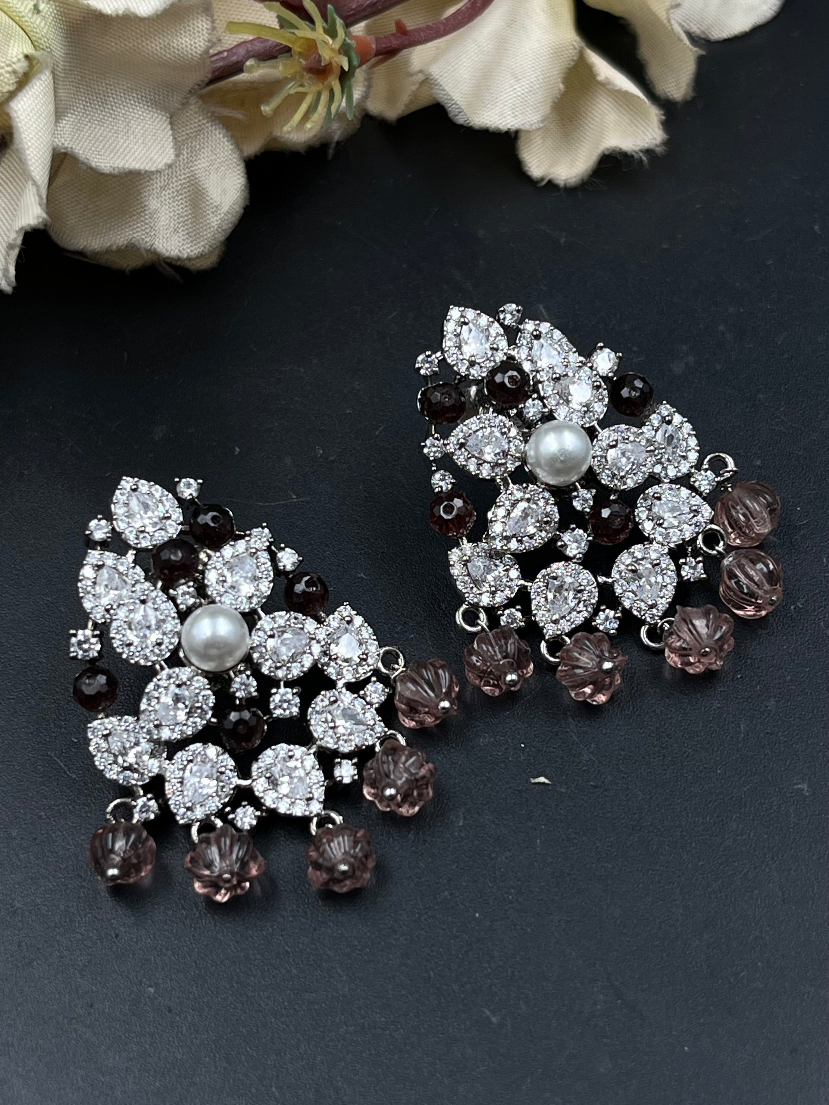 AAMIRA EARRING