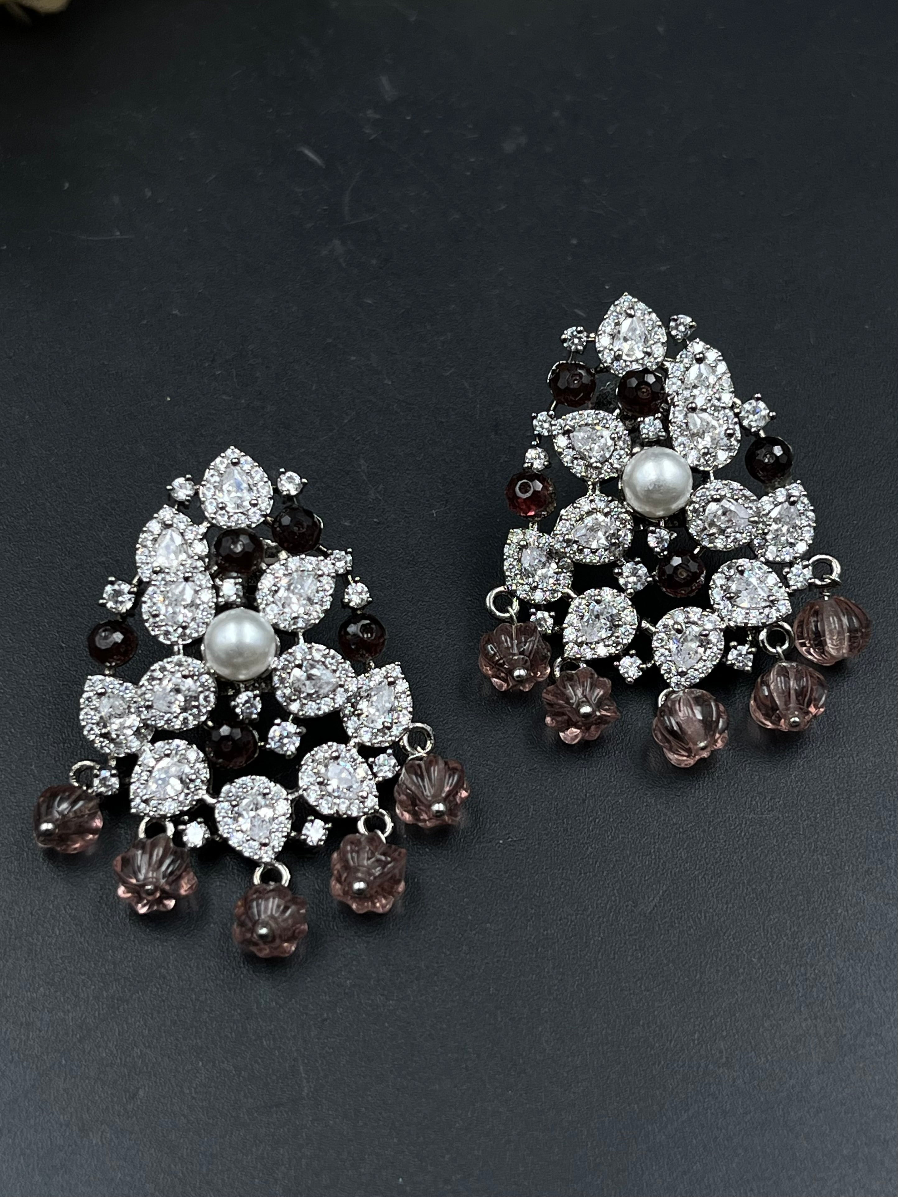 AAMIRA EARRING