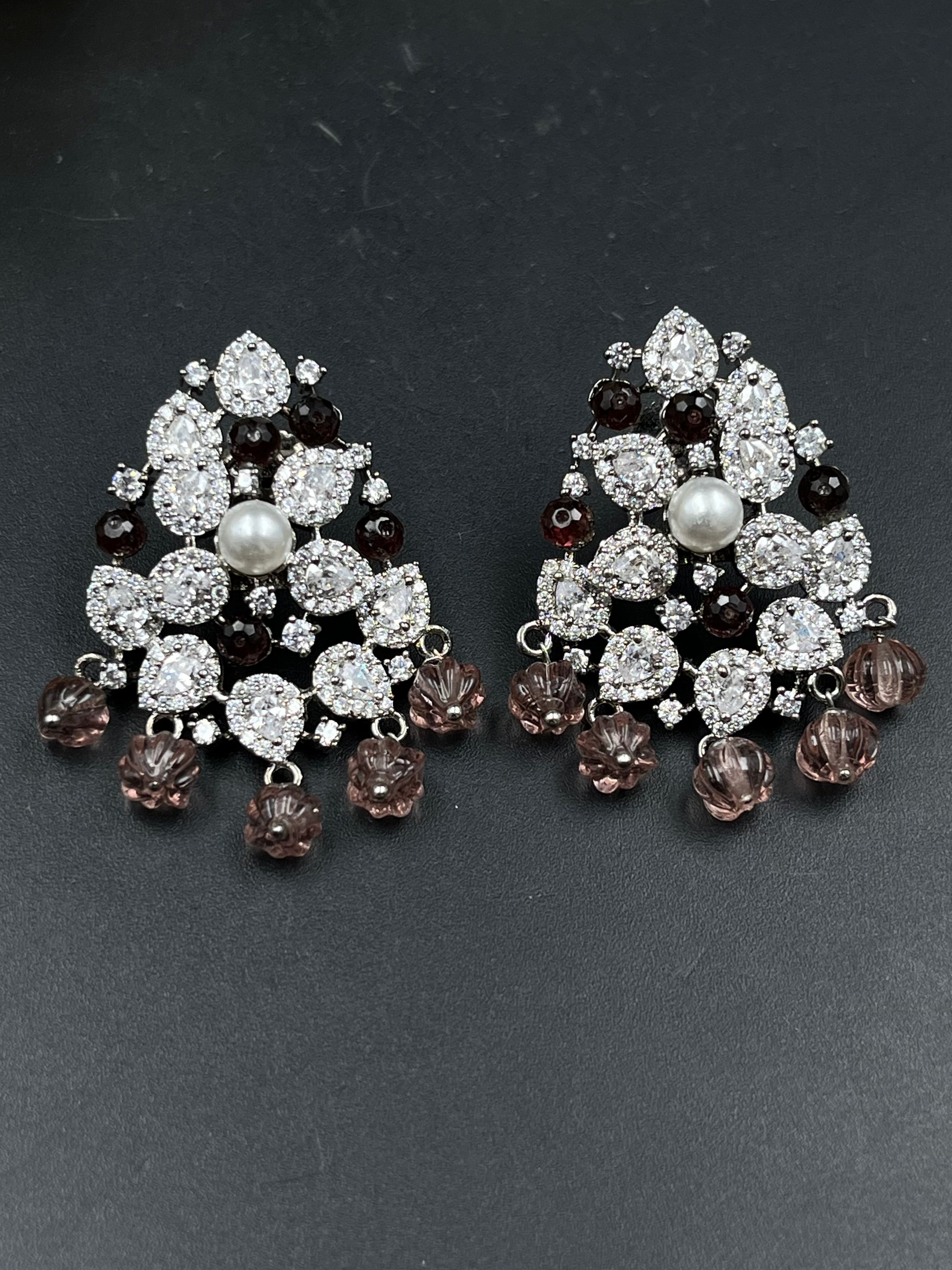 AAMIRA EARRING