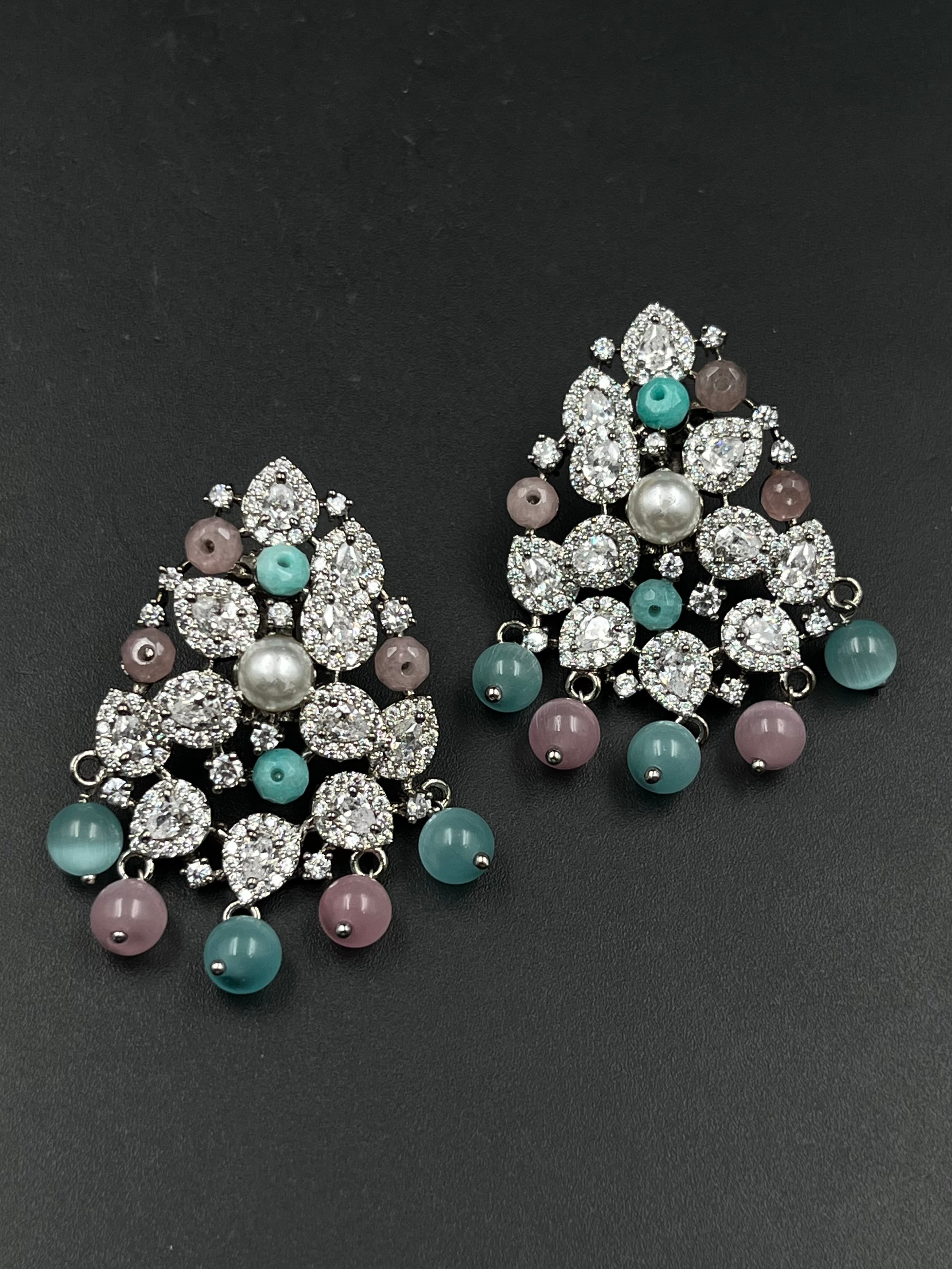 AAMIRA EARRING