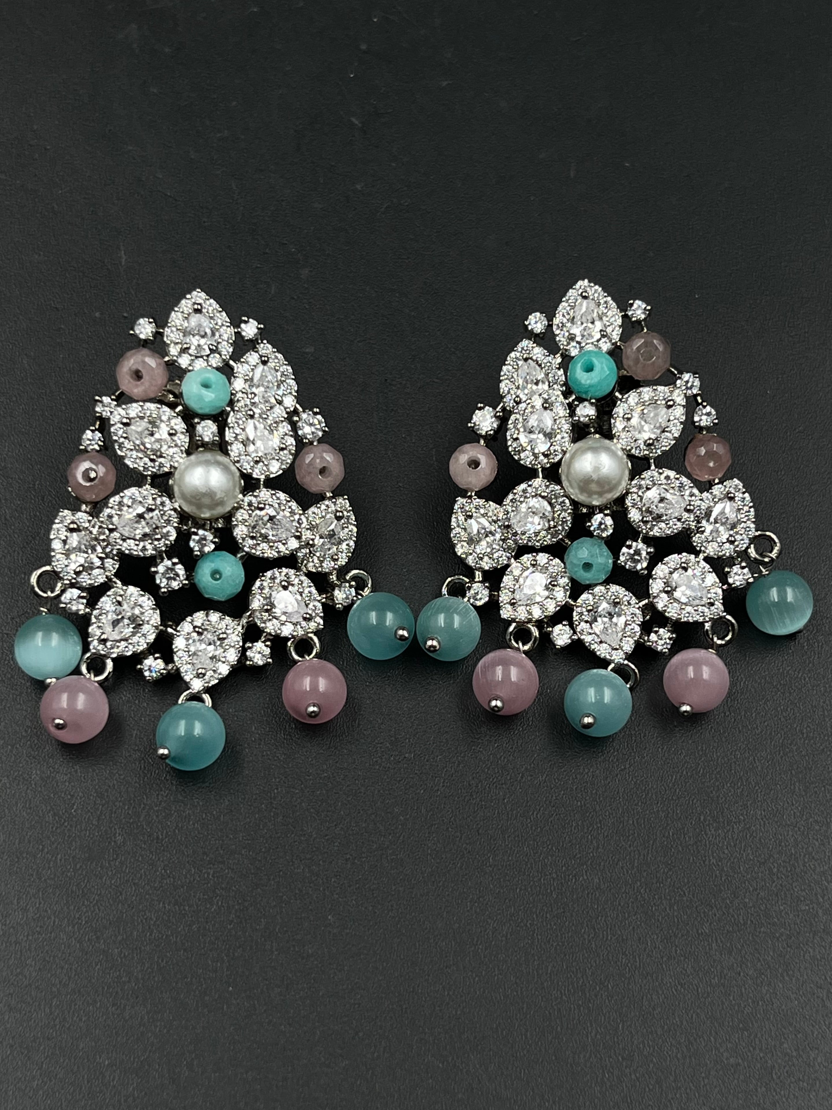 AAMIRA EARRING