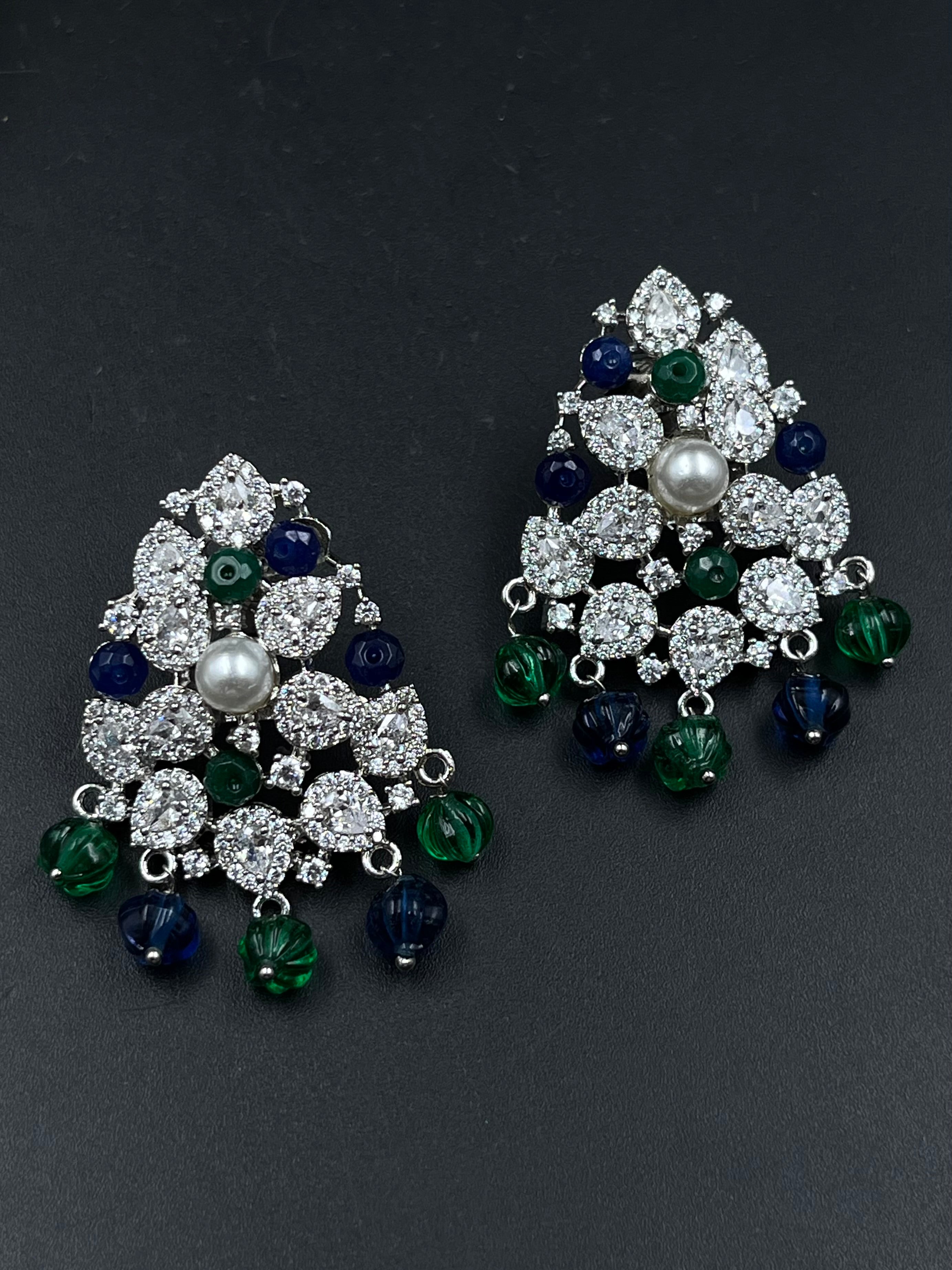AAMIRA EARRING
