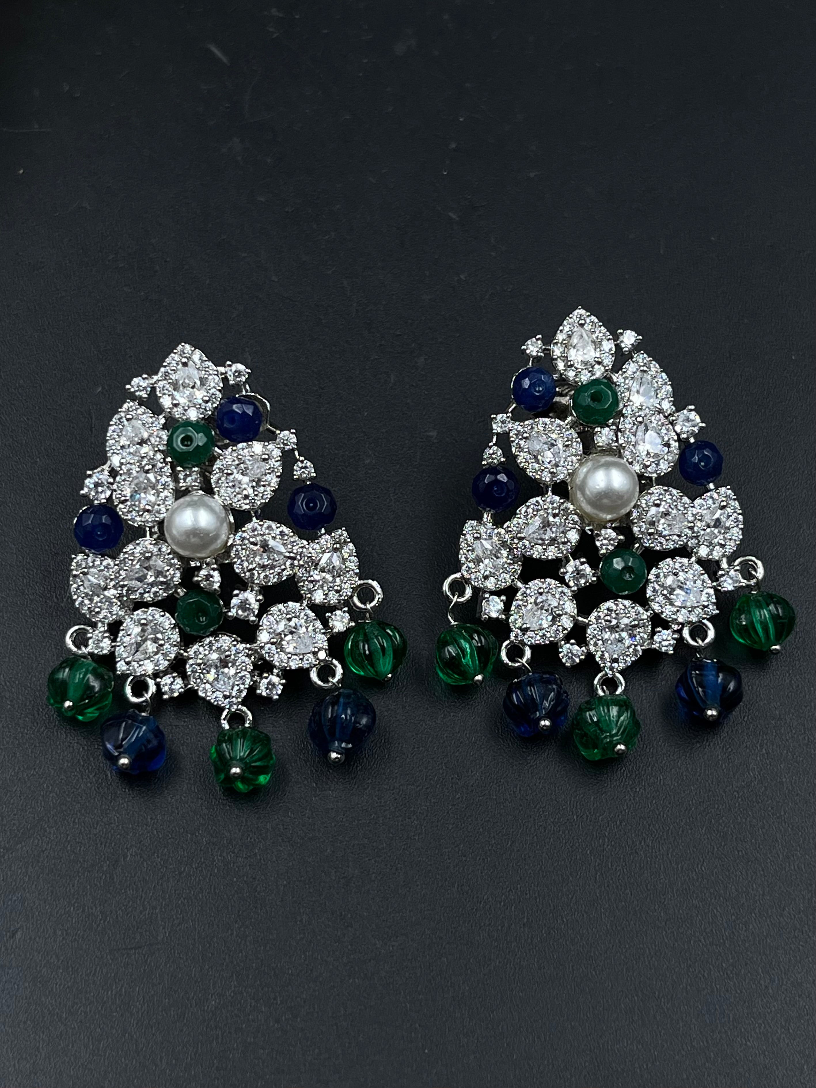 AAMIRA EARRING