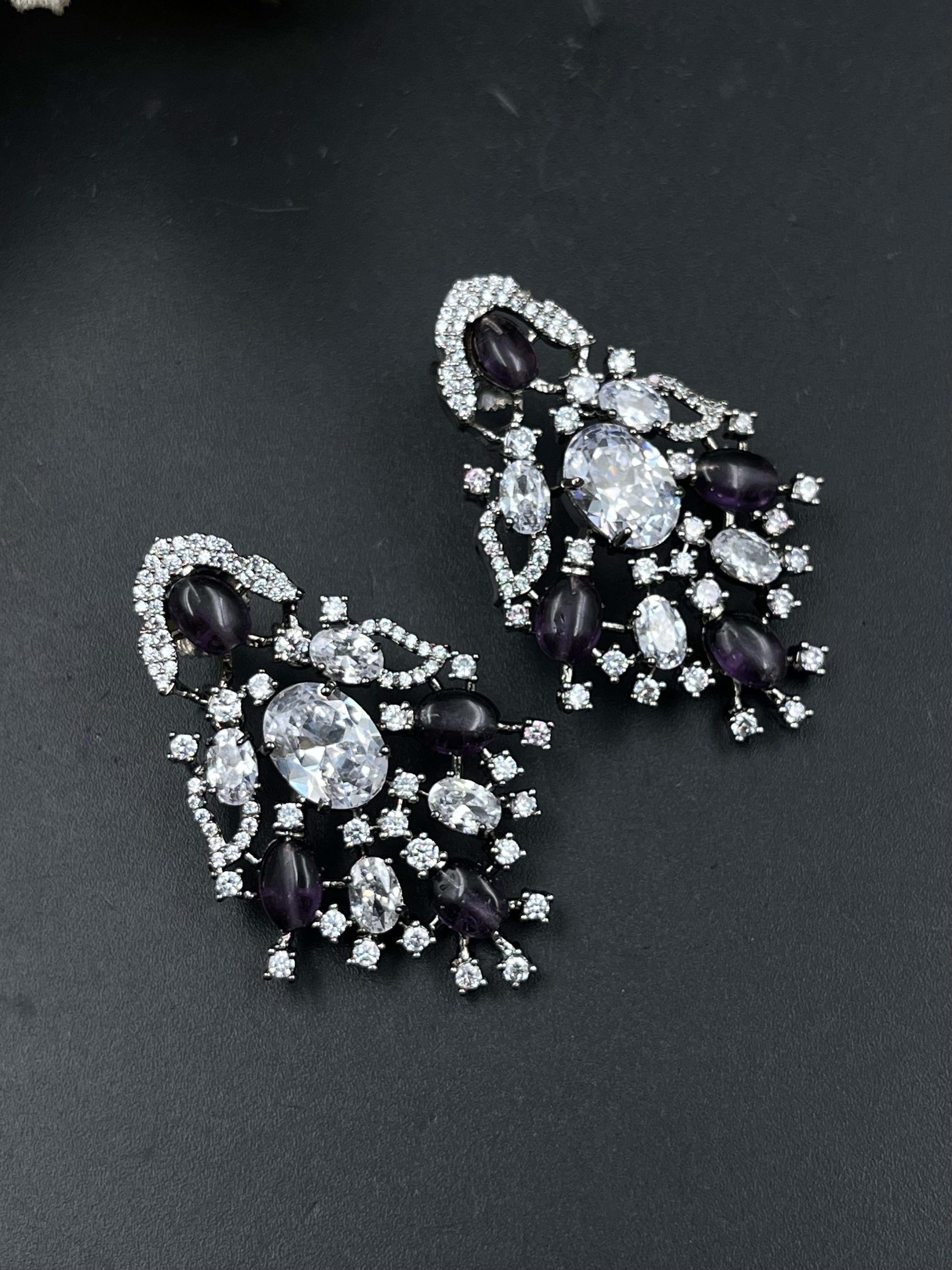 KINO EARRING