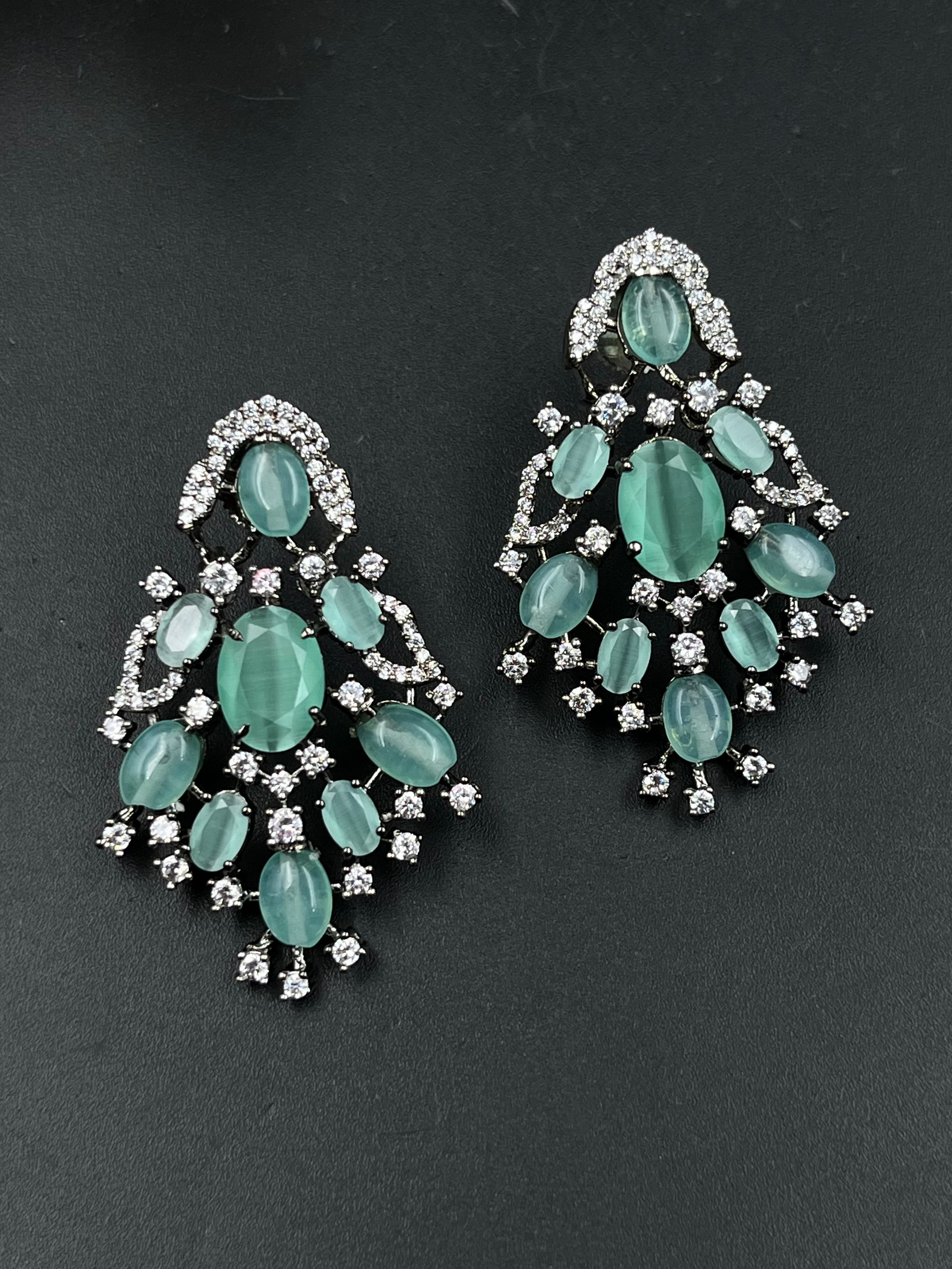 KINO EARRING