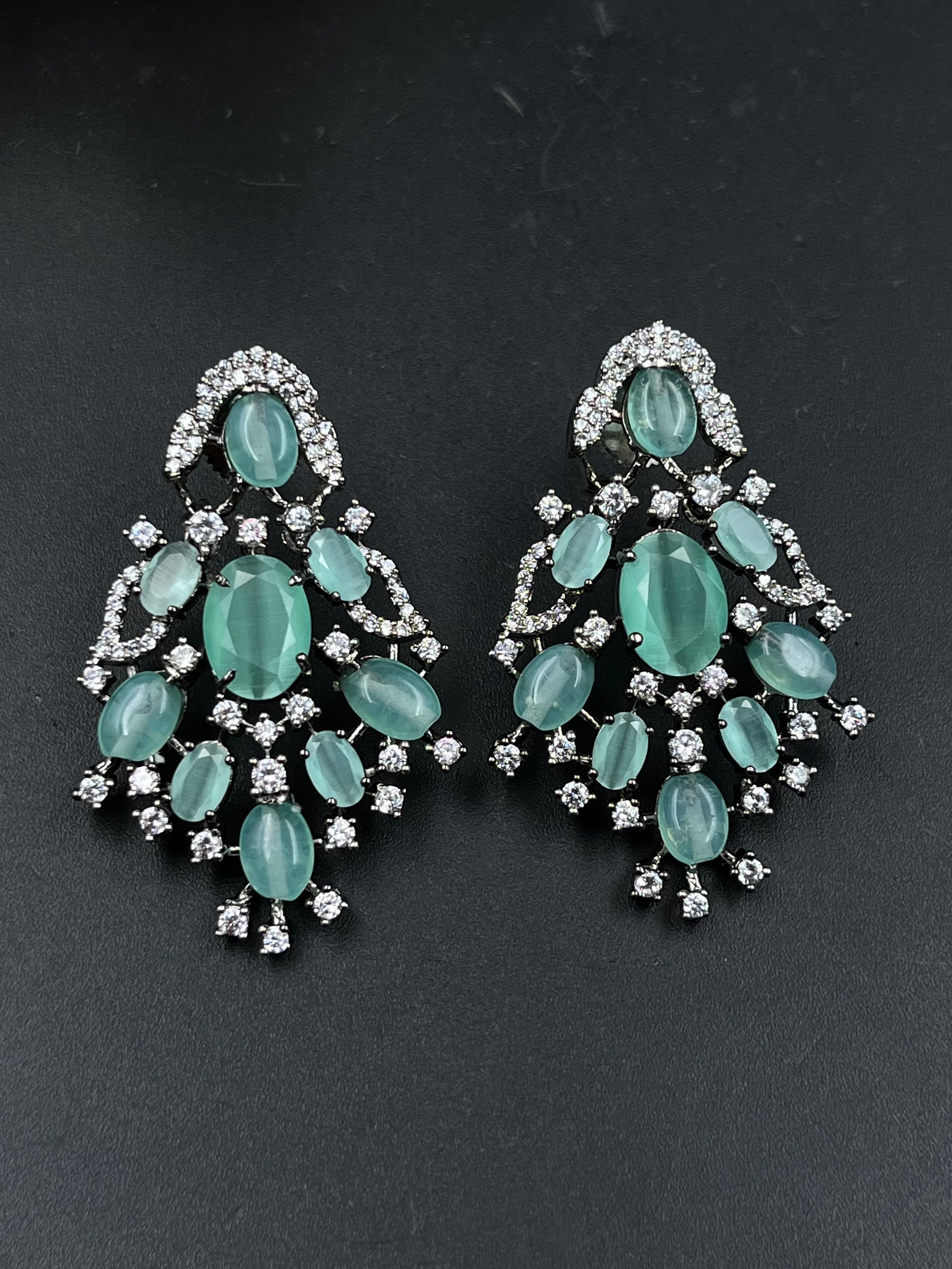 KINO EARRING