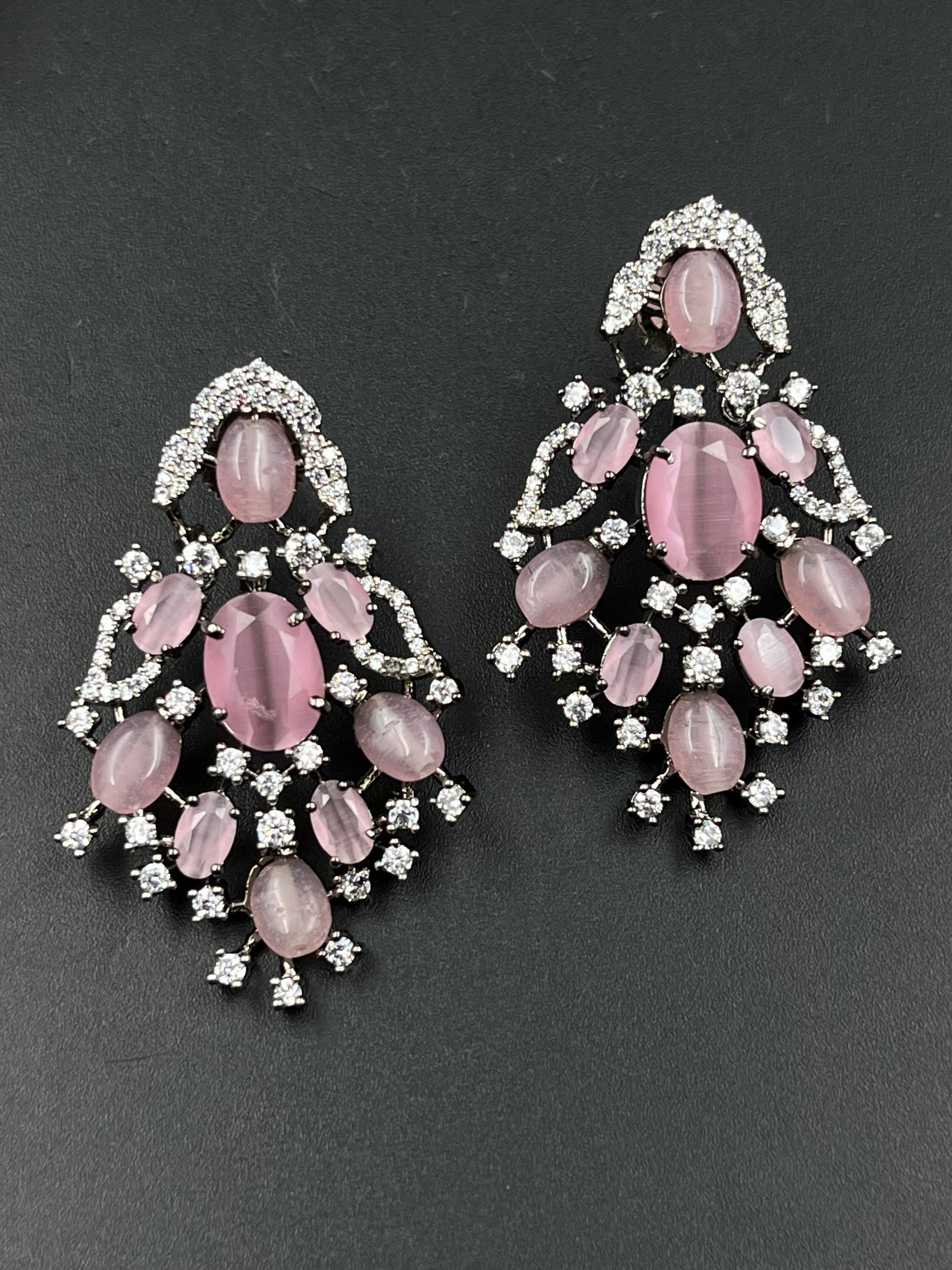 KINO EARRING