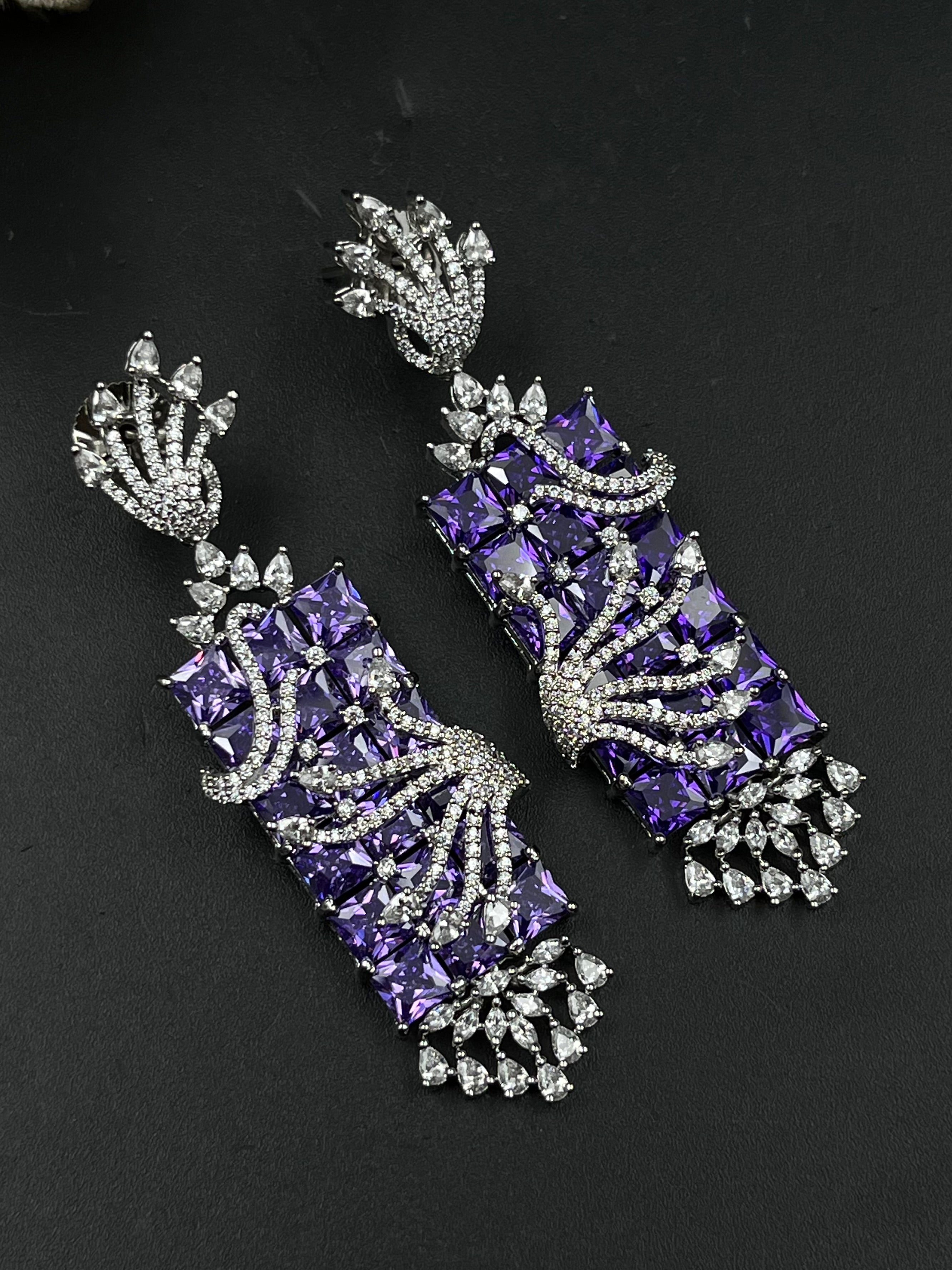 MING EARRING