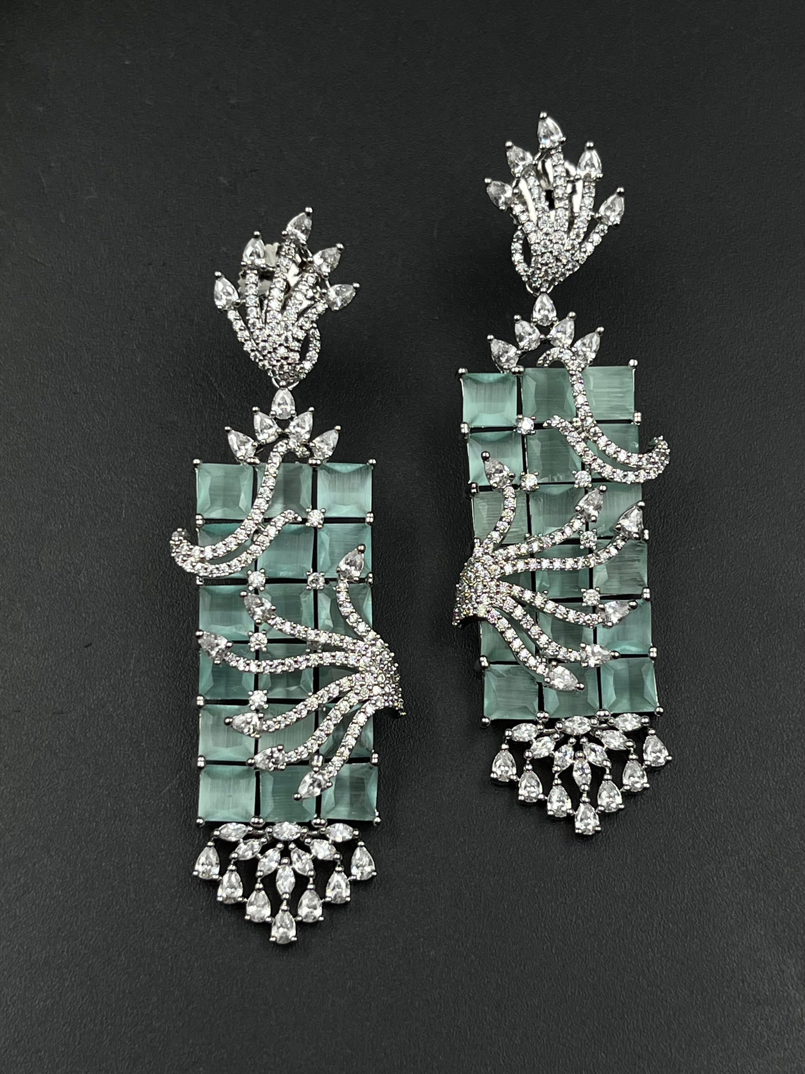 MING EARRING