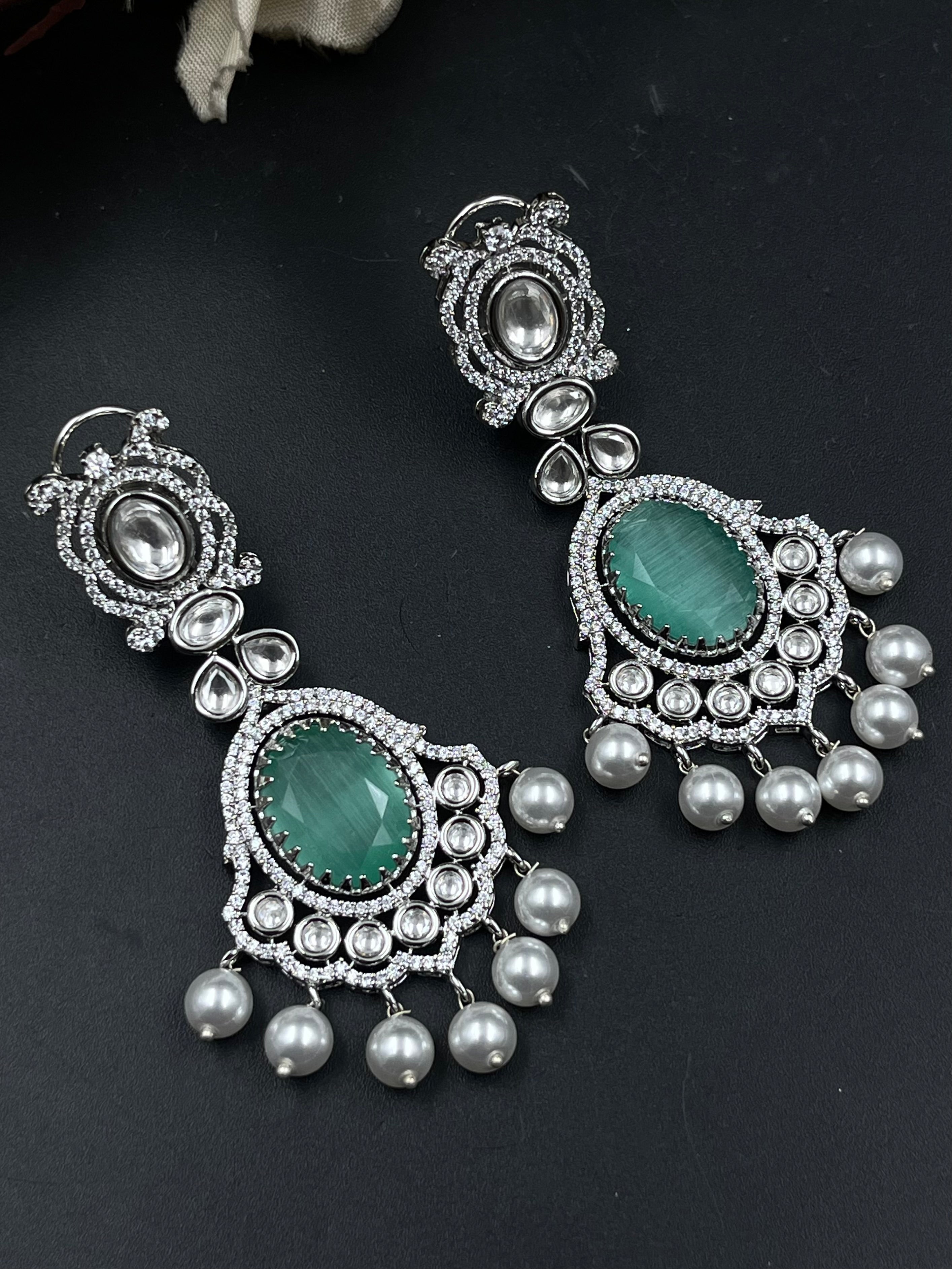 AZA EARRING