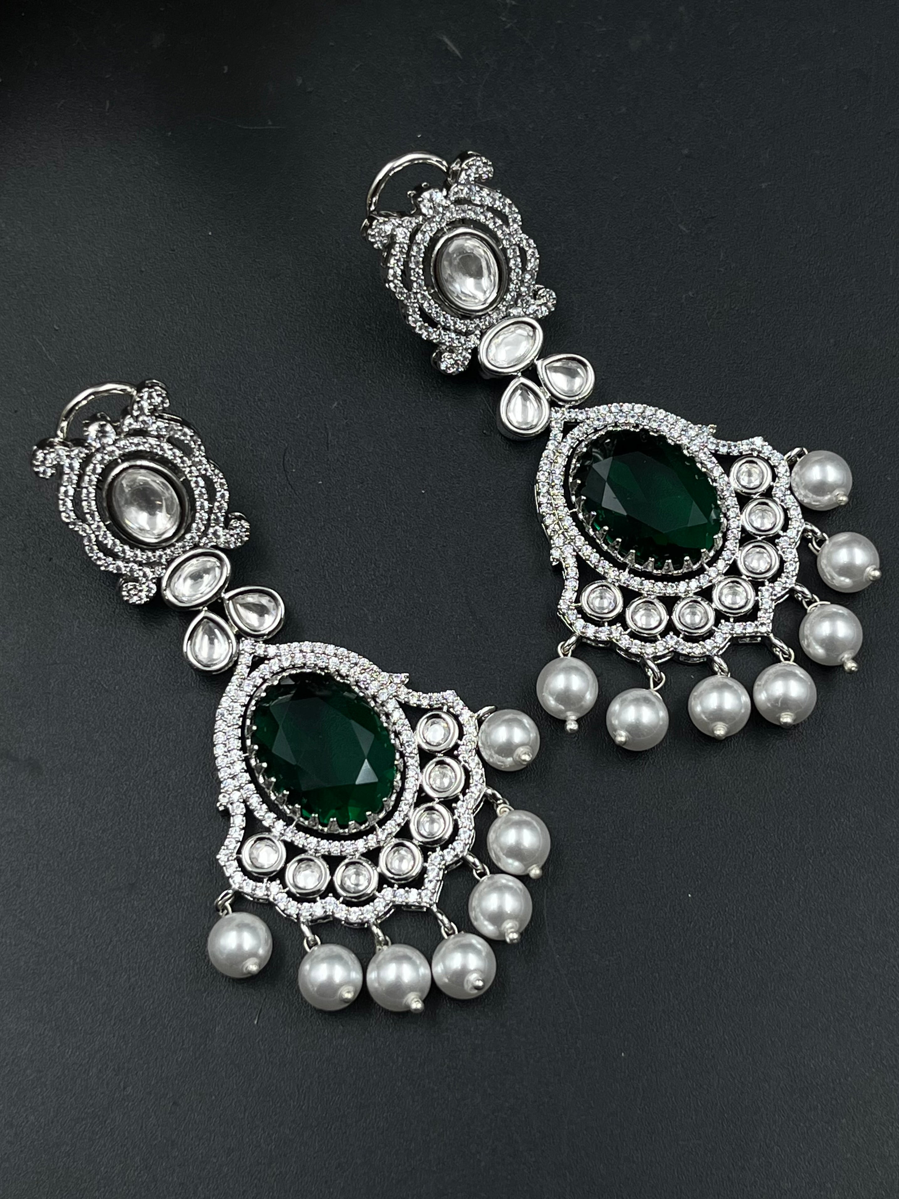 AZA EARRING