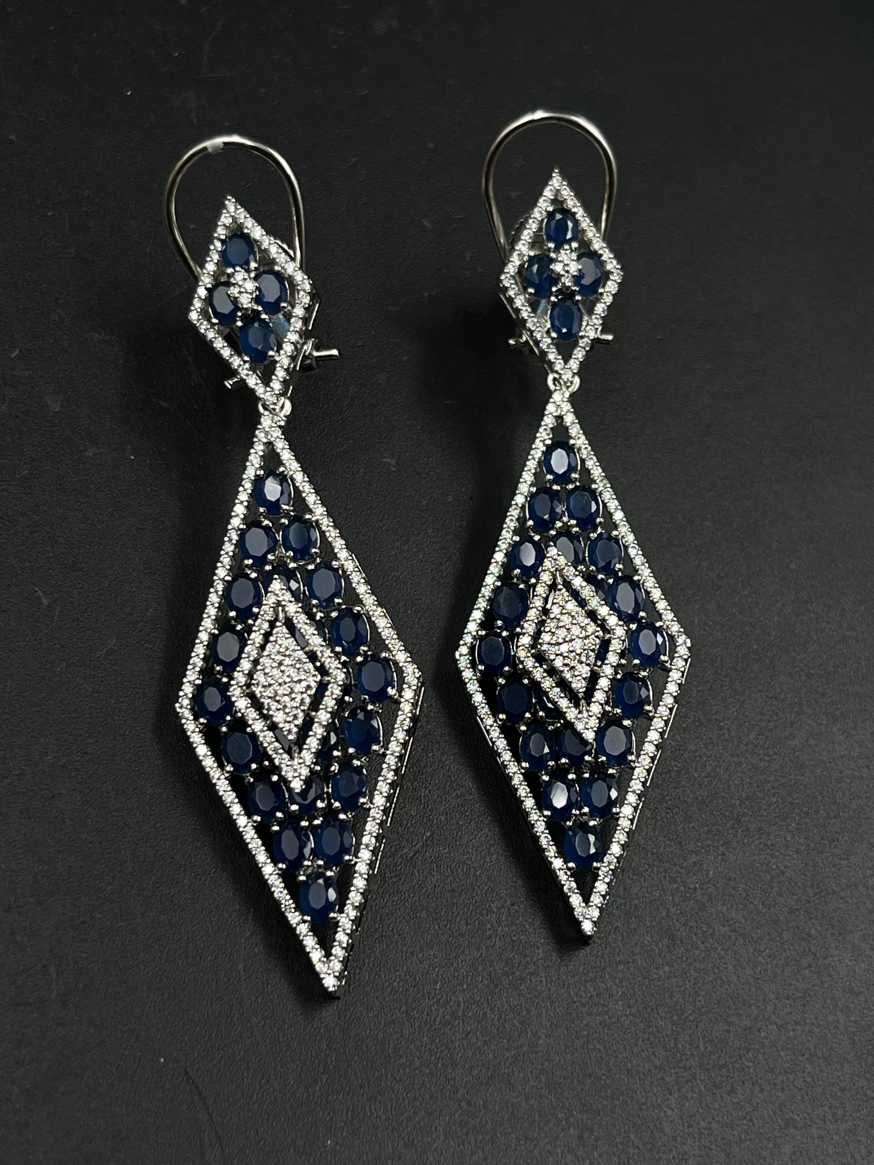 JINO EARRING
