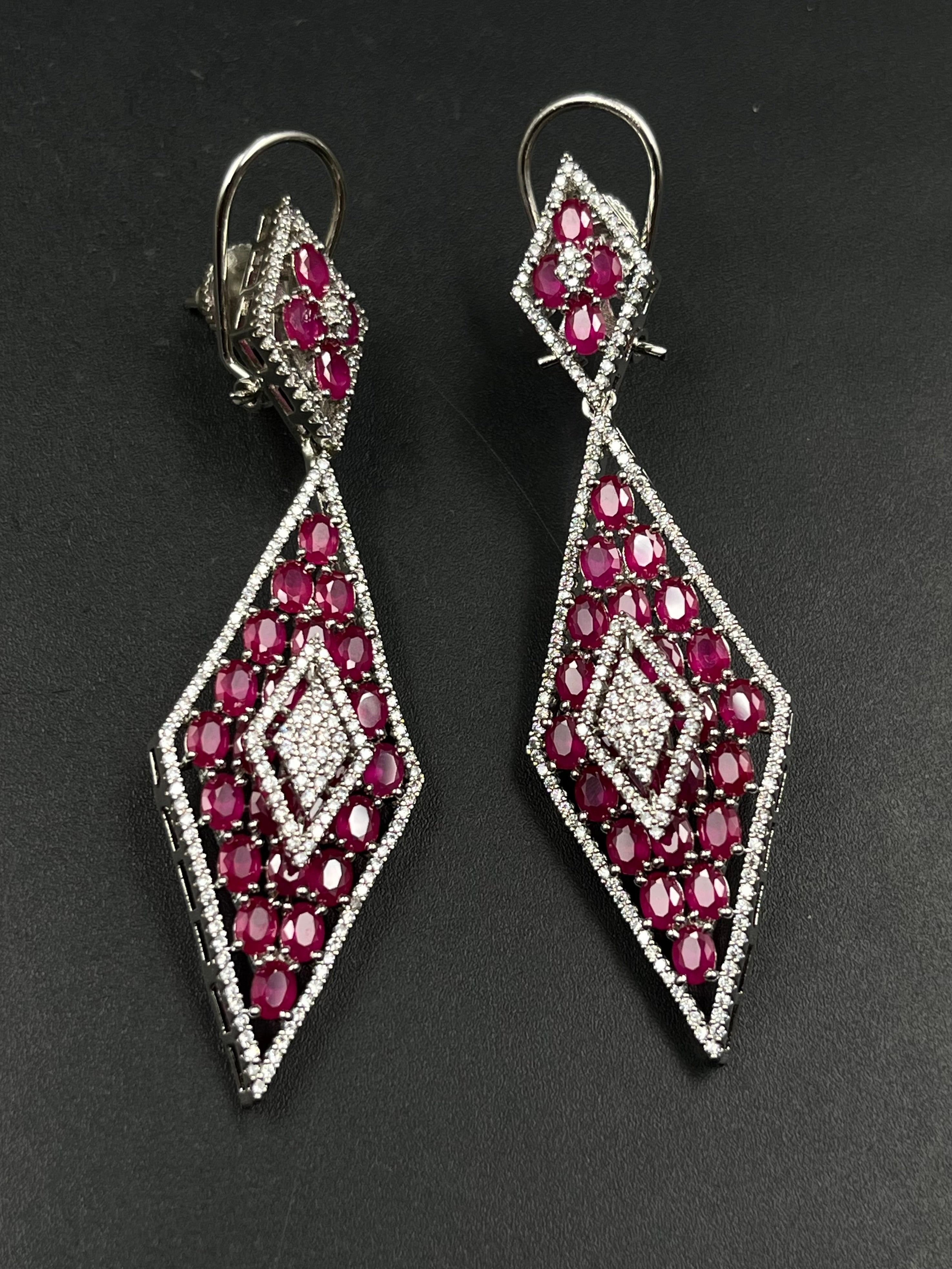 JINO EARRING