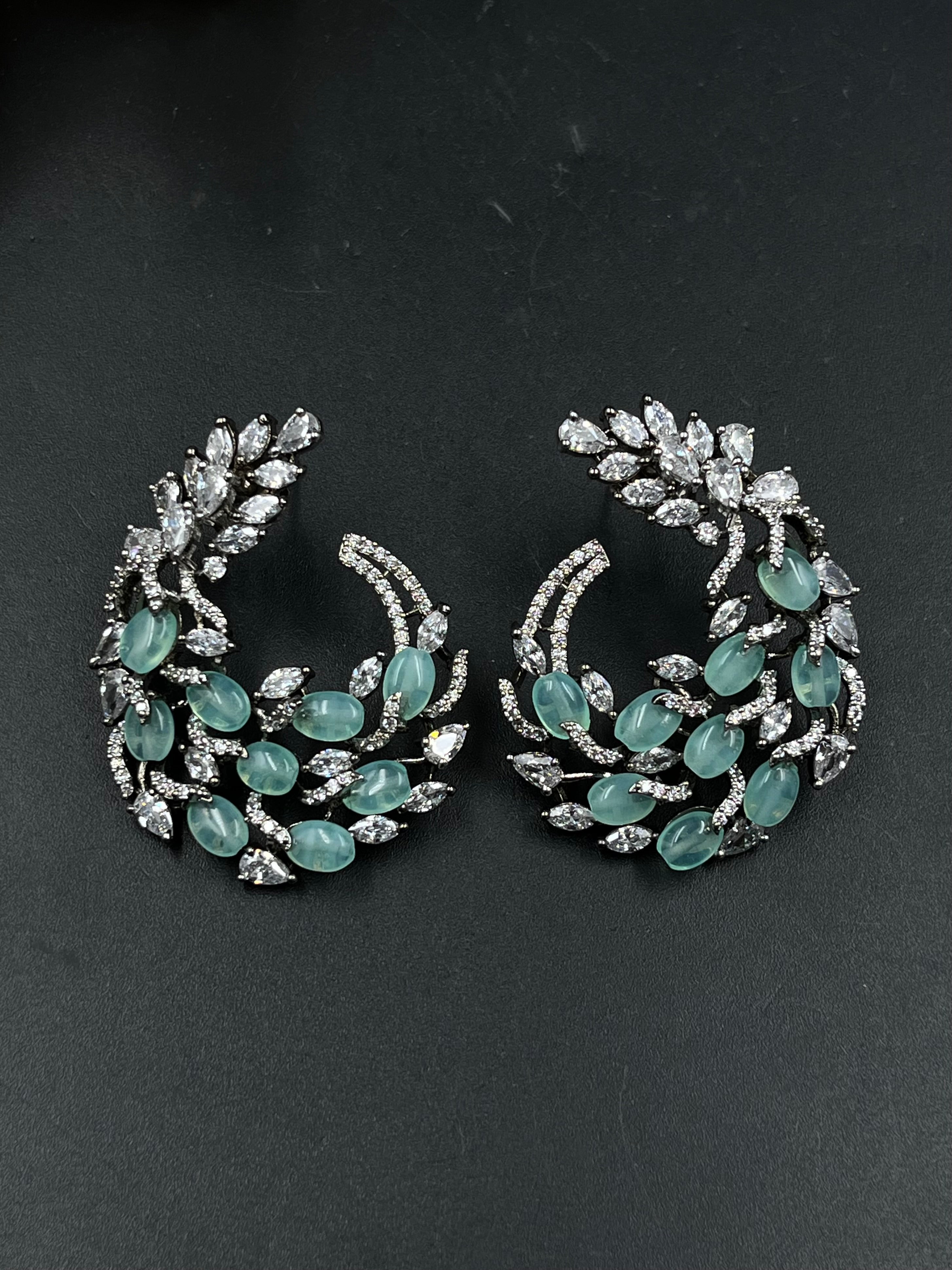 NOUR EARRING