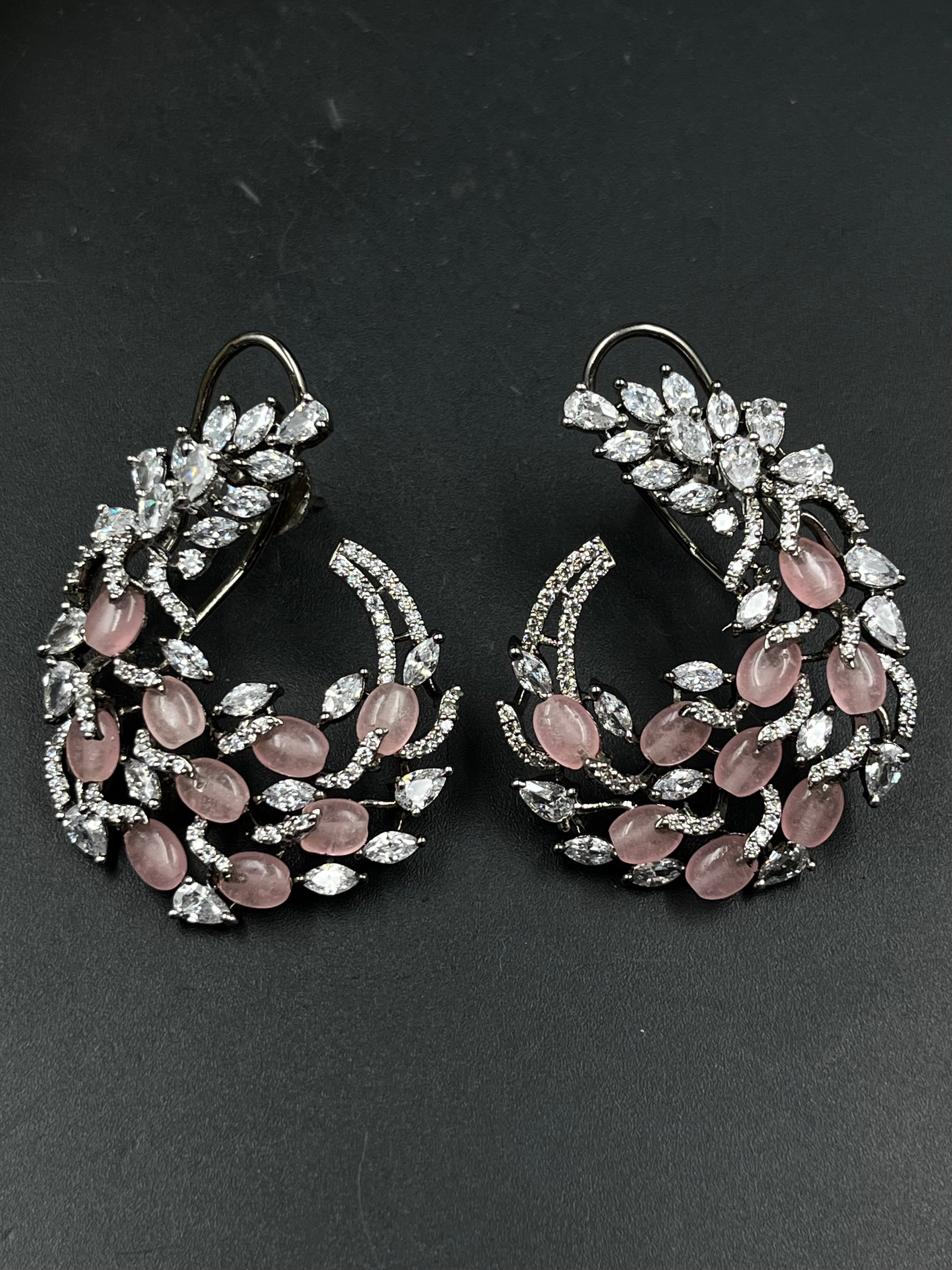 NOUR EARRING