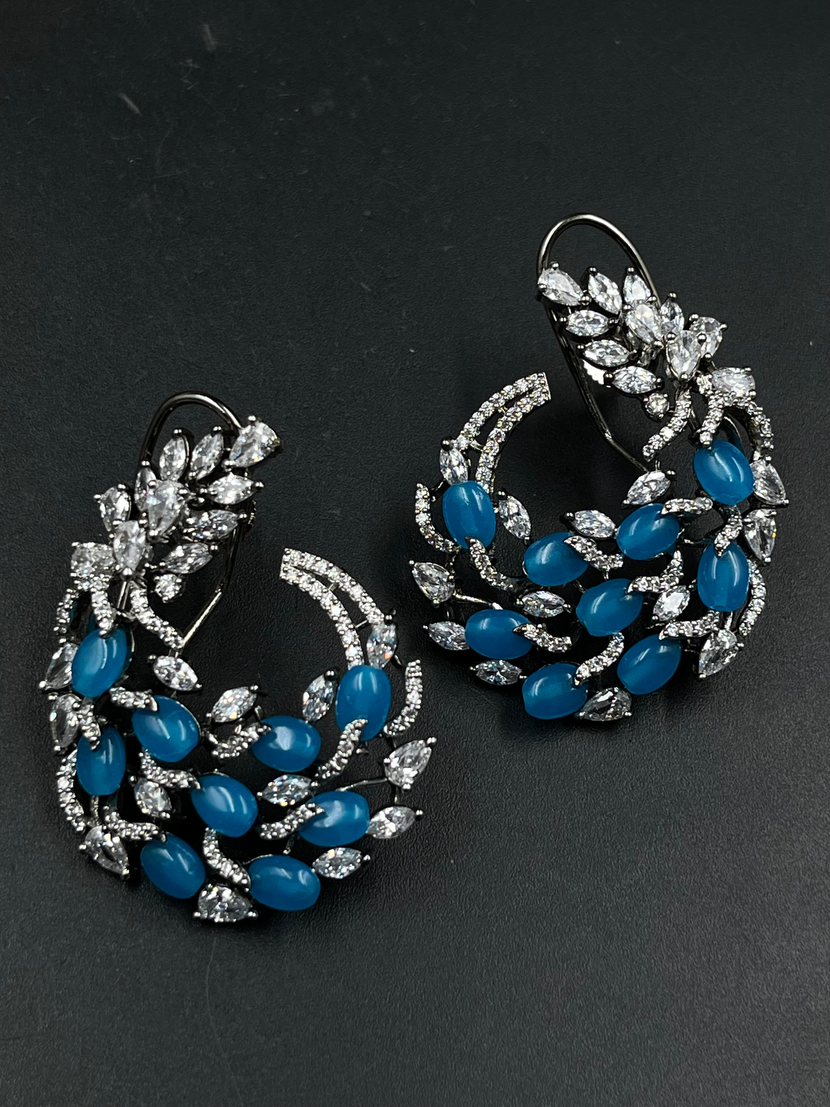 NOUR EARRING