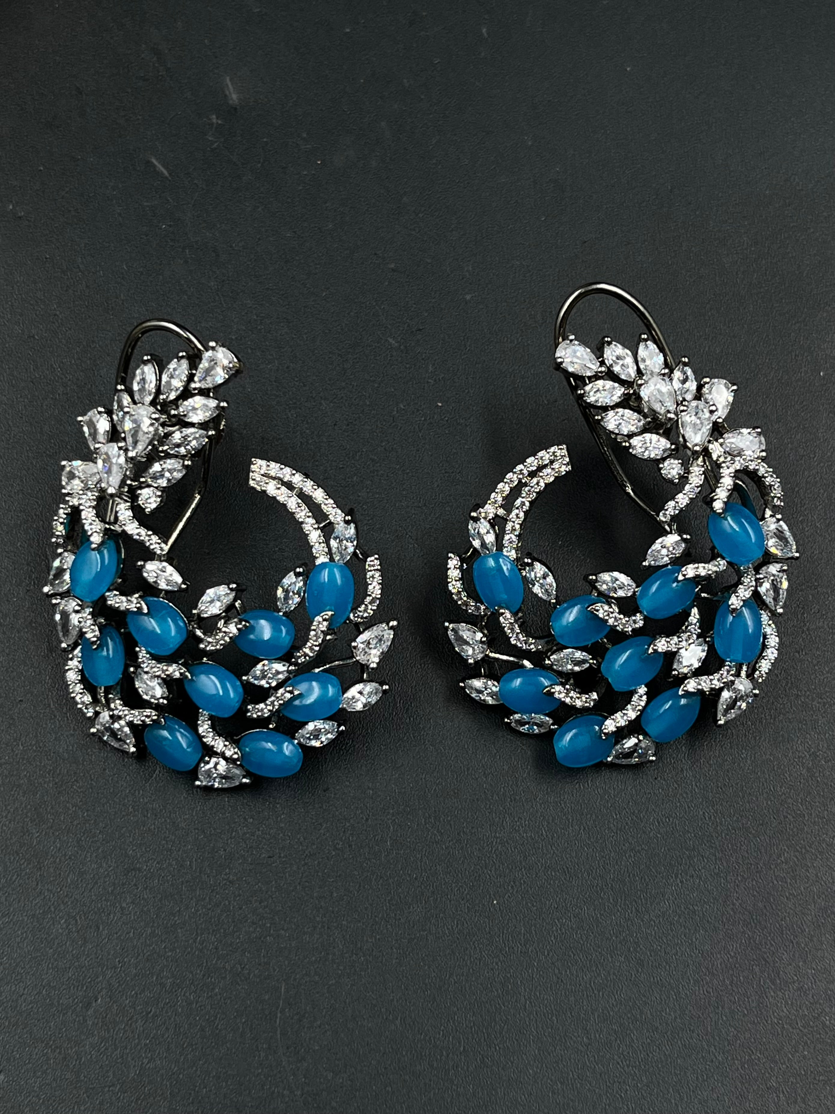 NOUR EARRING