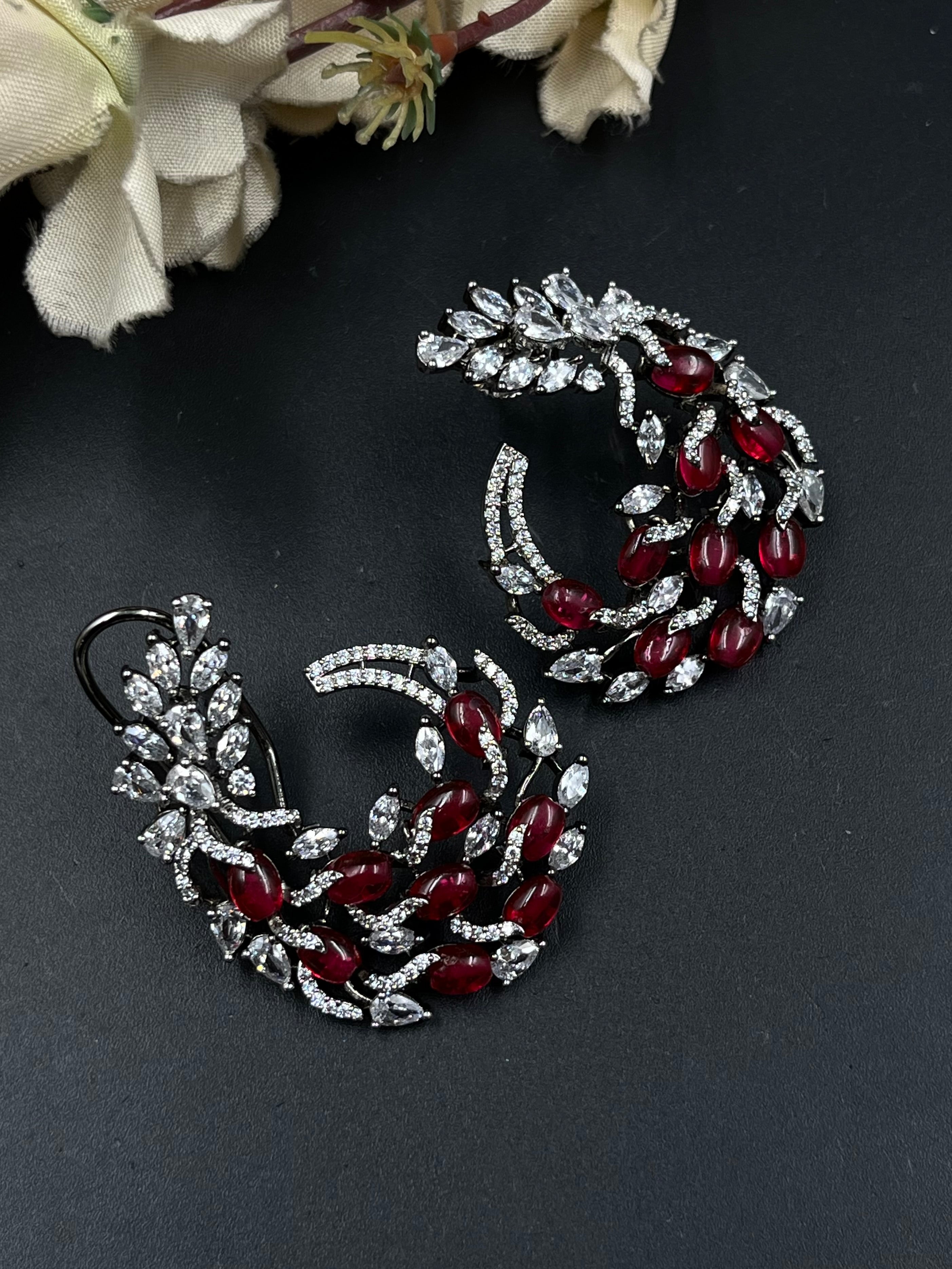 NOUR EARRING